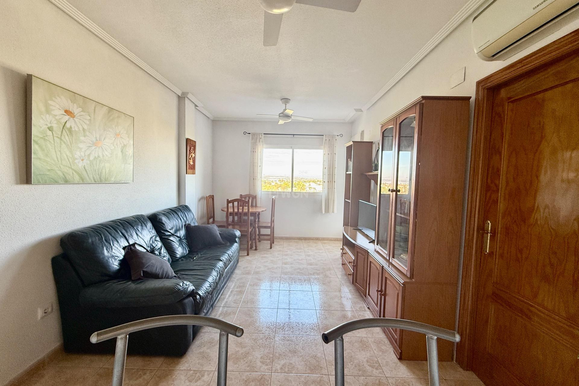 Resale - Apartment / flat - Torrevieja - Centro