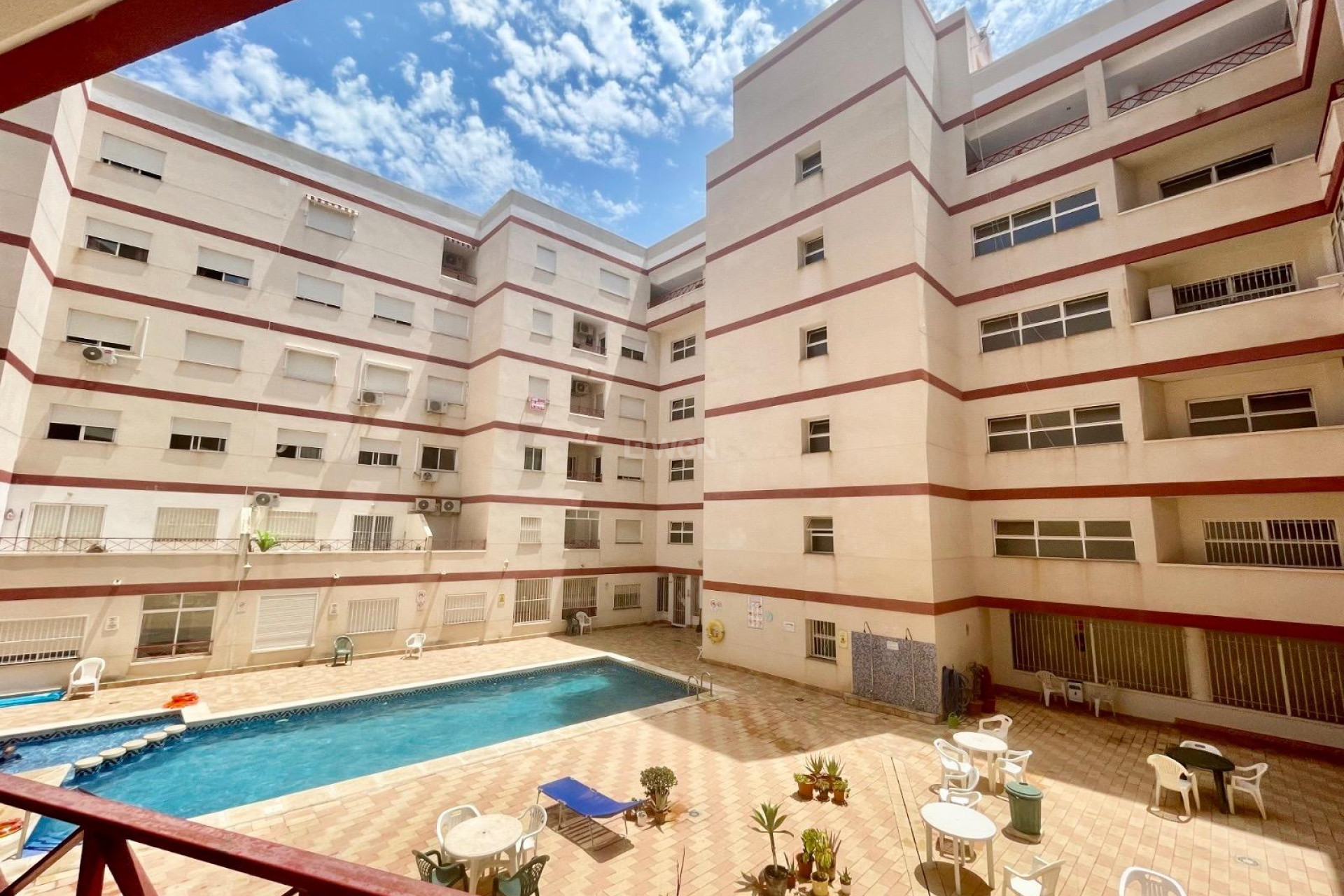 Resale - Apartment / flat - Torrevieja - Centro