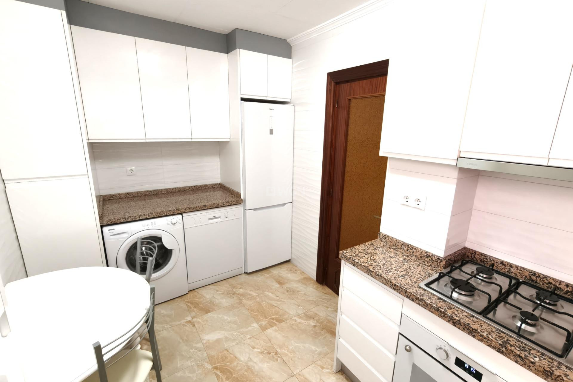 Resale - Apartment / flat - Torrevieja - Centro