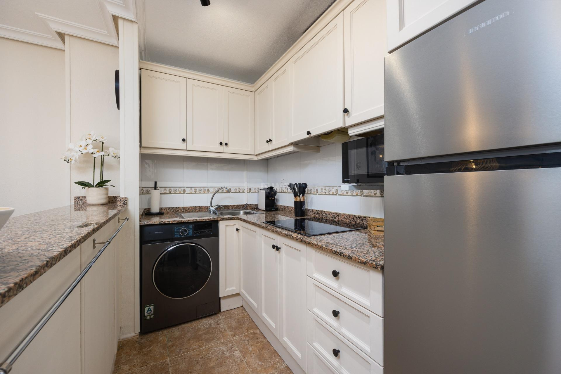 Resale - Apartment / flat - Torrevieja - Centro