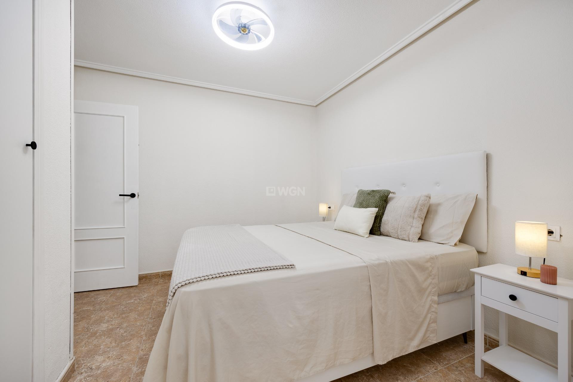 Resale - Apartment / flat - Torrevieja - Centro