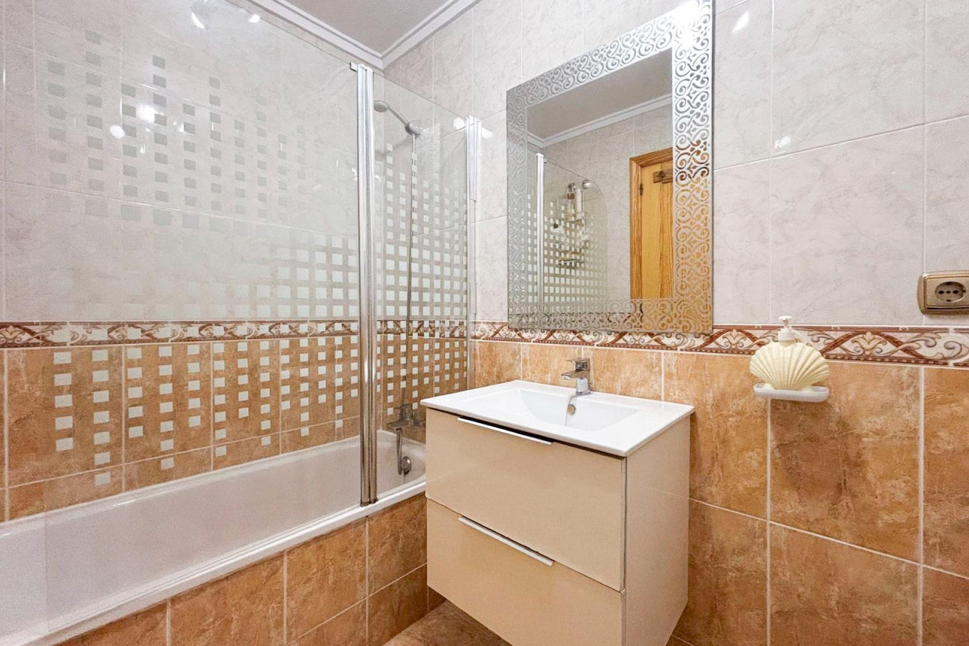 Resale - Apartment / flat - Torrevieja - Centro