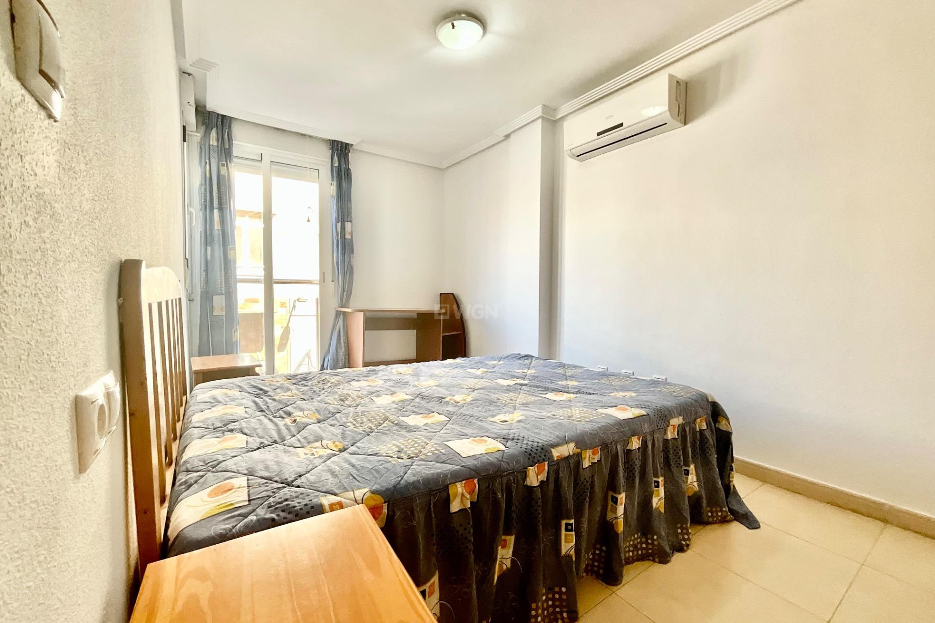 Resale - Apartment / flat - Torrevieja - Centro