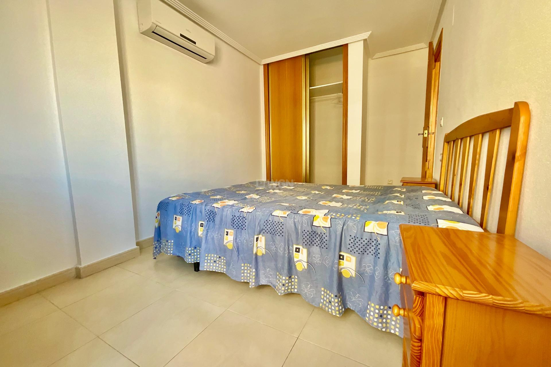 Resale - Apartment / flat - Torrevieja - Centro