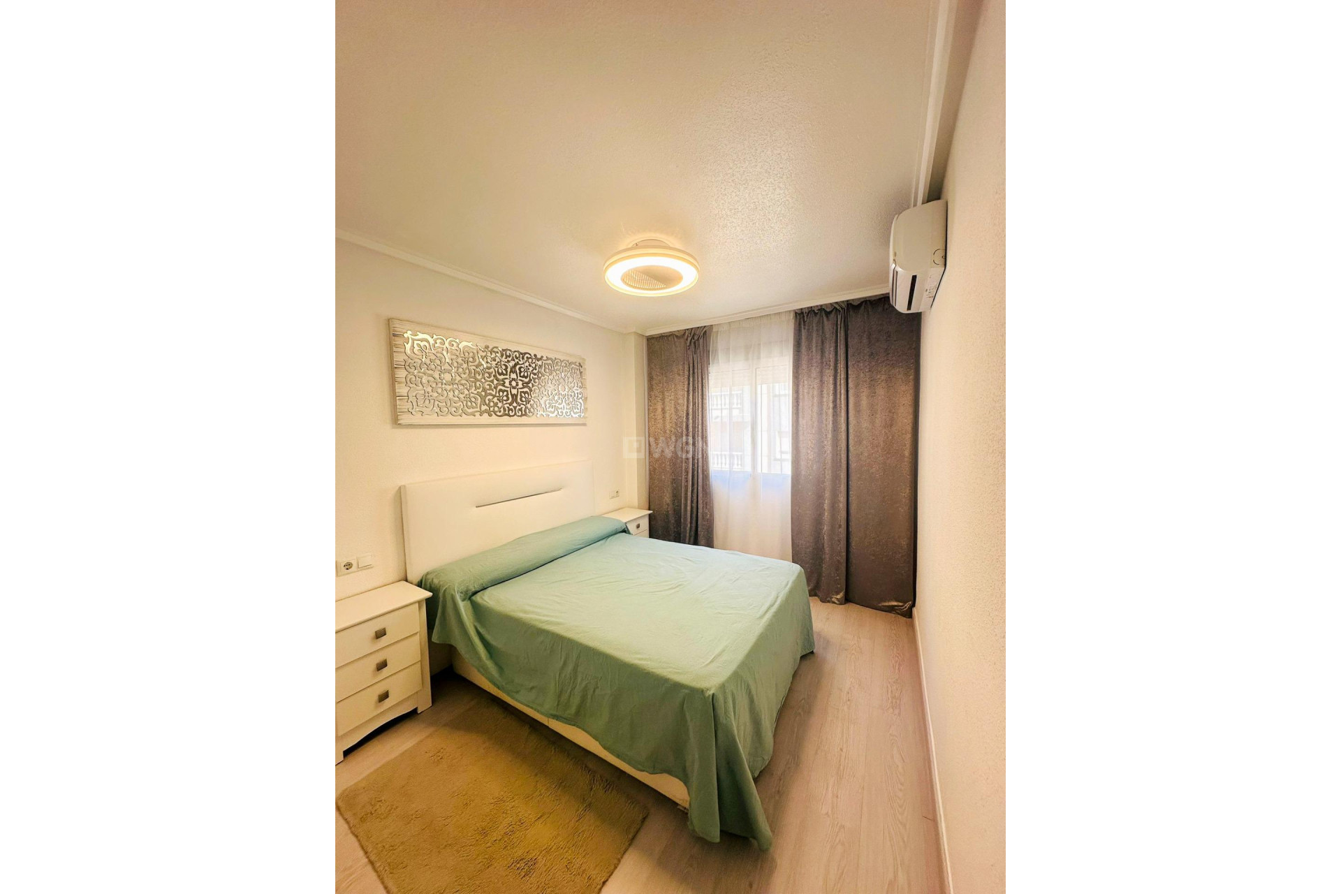 Resale - Apartment / flat - Torrevieja - Centro