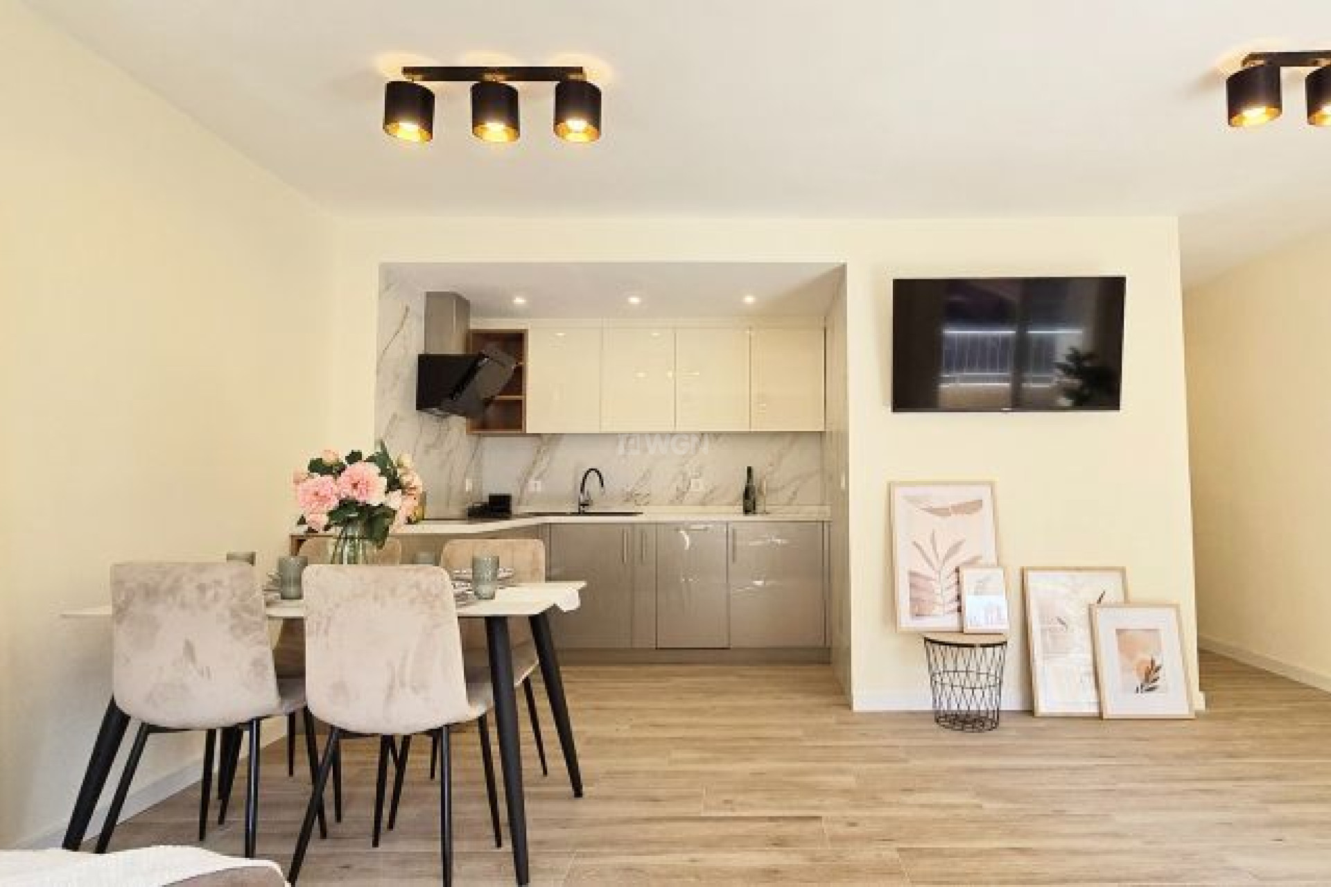 Resale - Apartment / flat - Torrevieja - Centro