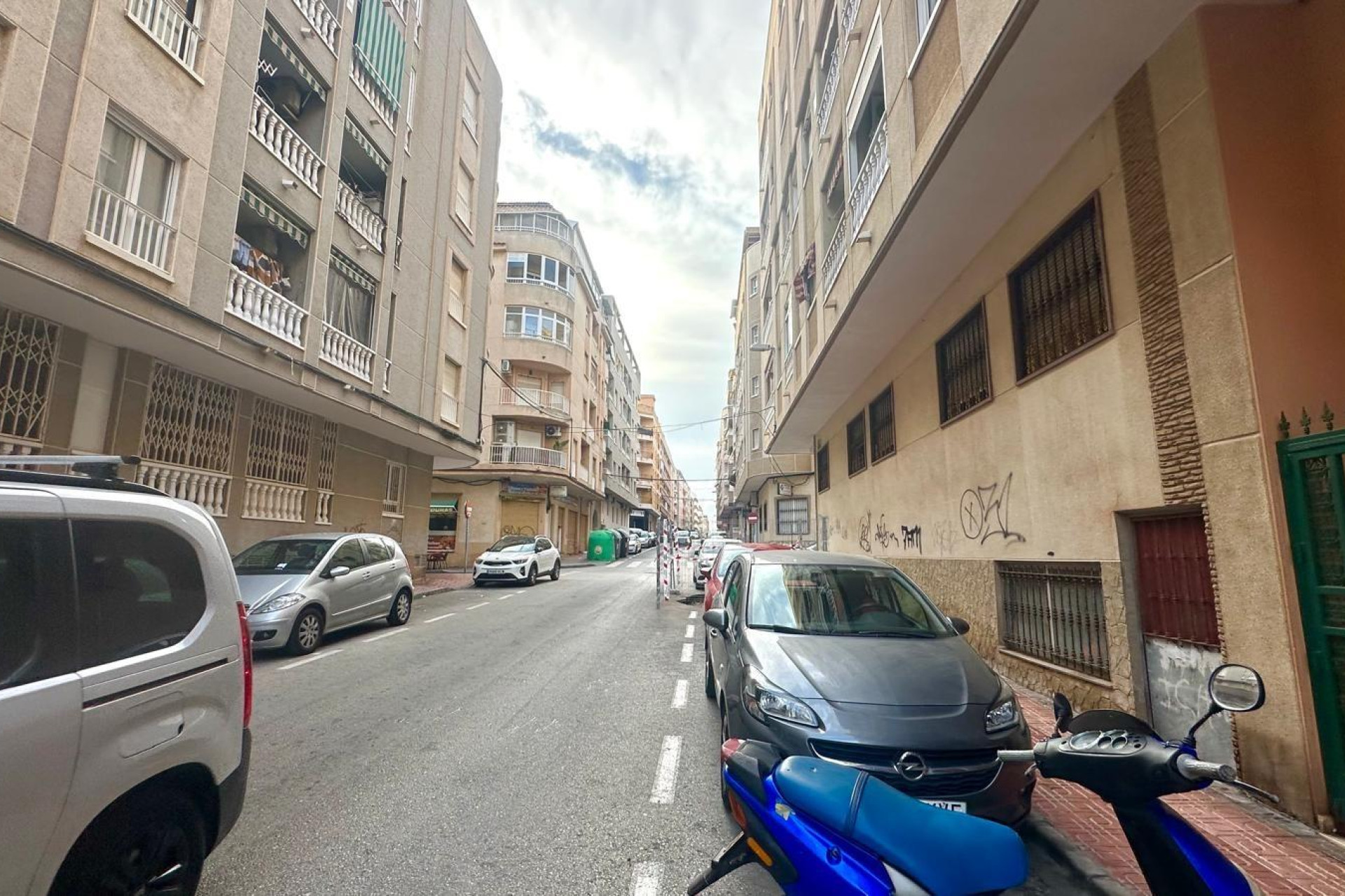 Resale - Apartment / flat - Torrevieja - Centro