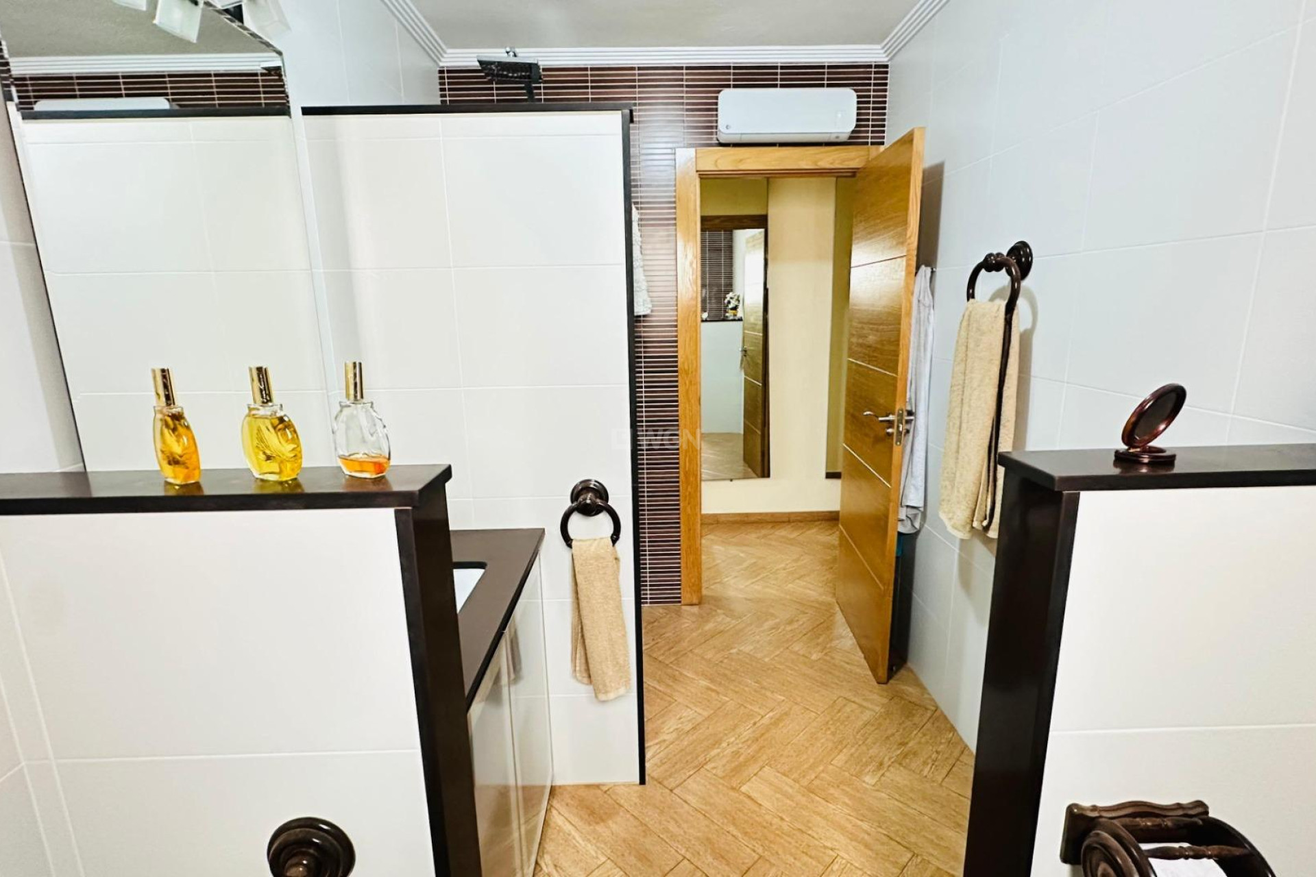 Resale - Apartment / flat - Torrevieja - Centro