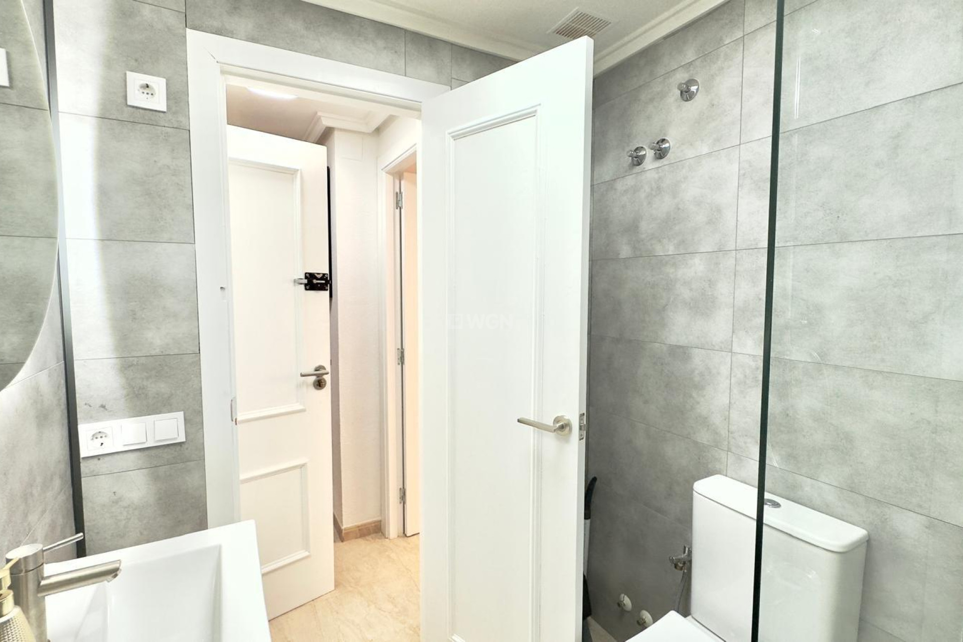 Resale - Apartment / flat - Torrevieja - Centro