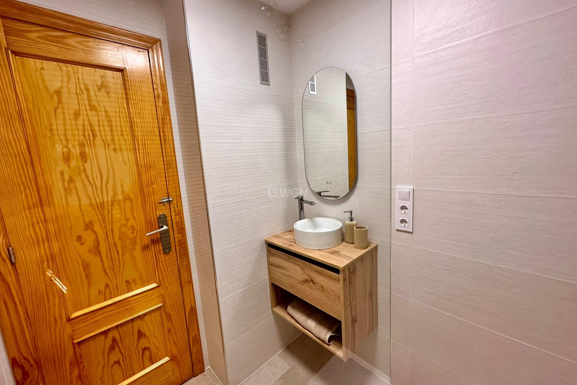 Resale - Apartment / flat - Torrevieja - Centro