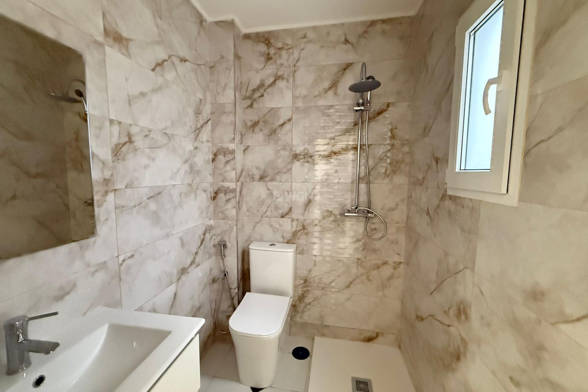 Resale - Apartment / flat - Torrevieja - Centro