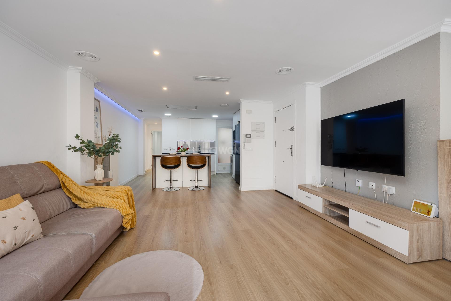 Resale - Apartment / flat - Torrevieja - Centro