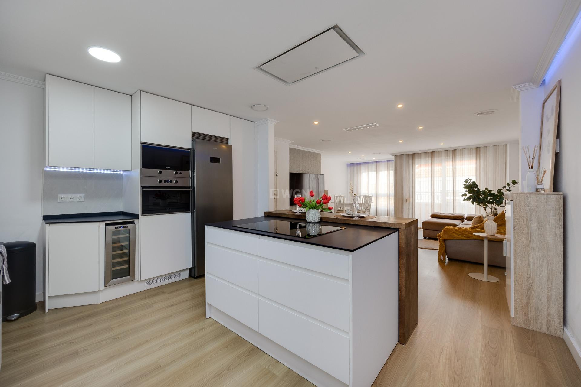 Resale - Apartment / flat - Torrevieja - Centro