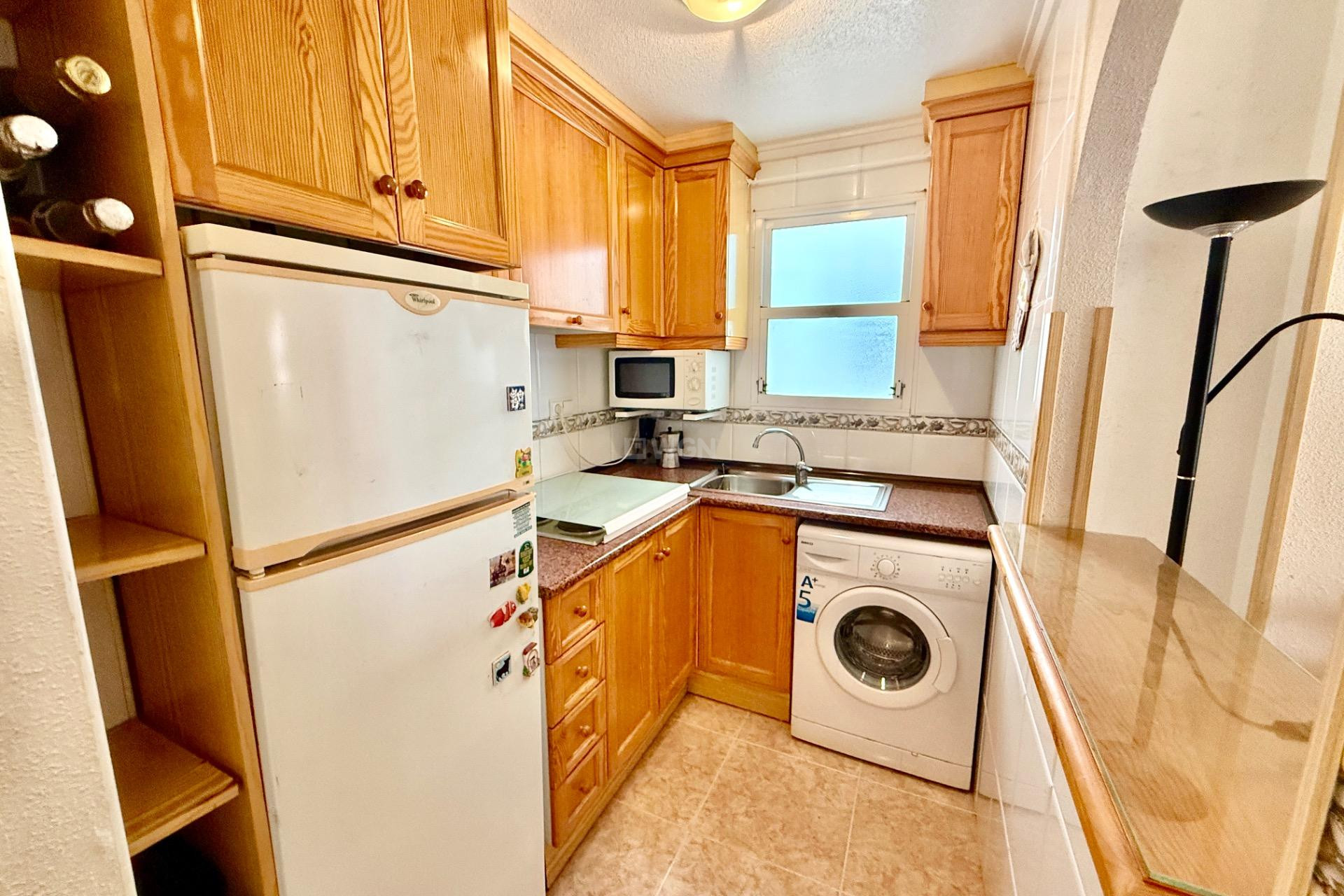 Resale - Apartment / flat - Torrevieja - Centro