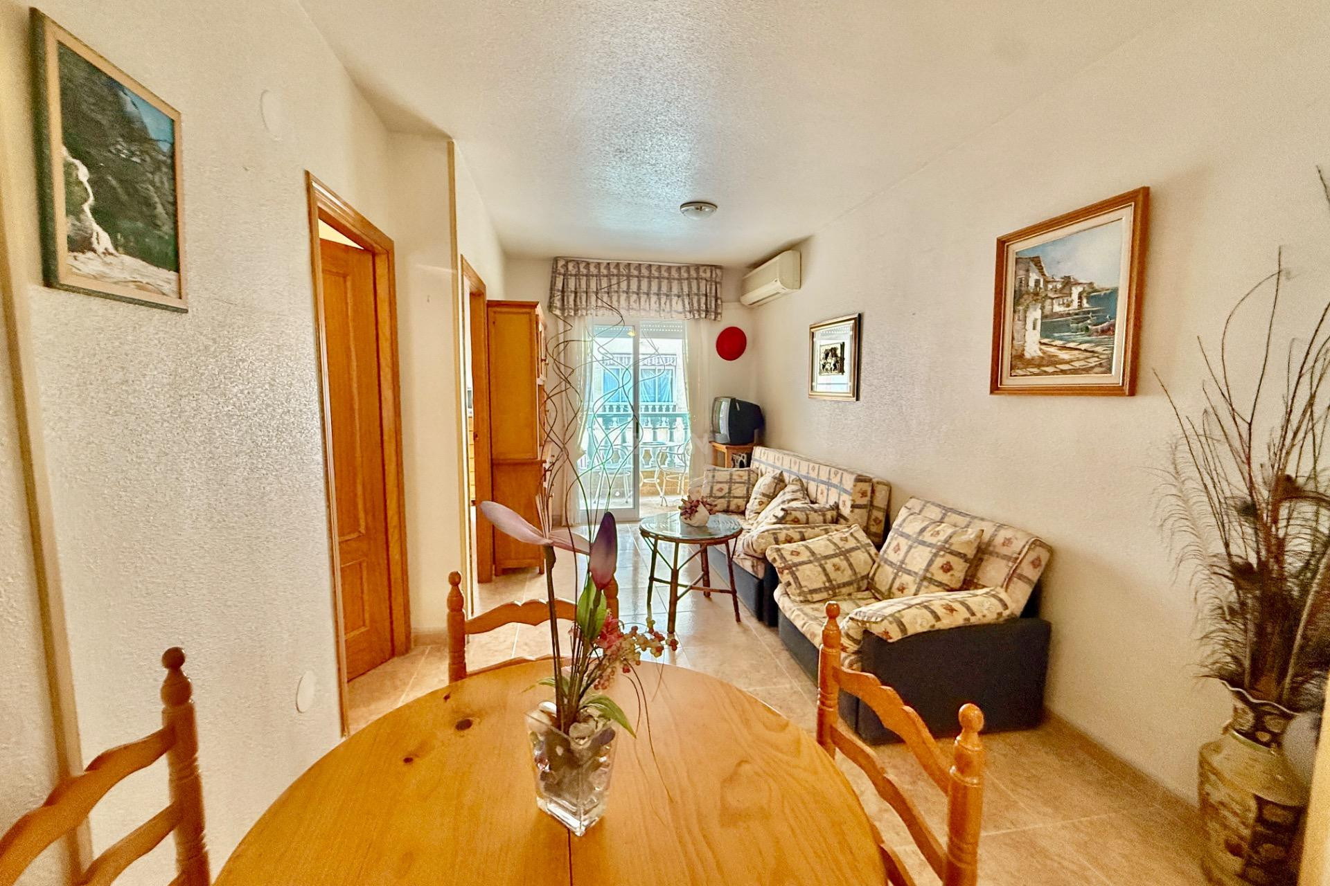 Resale - Apartment / flat - Torrevieja - Centro