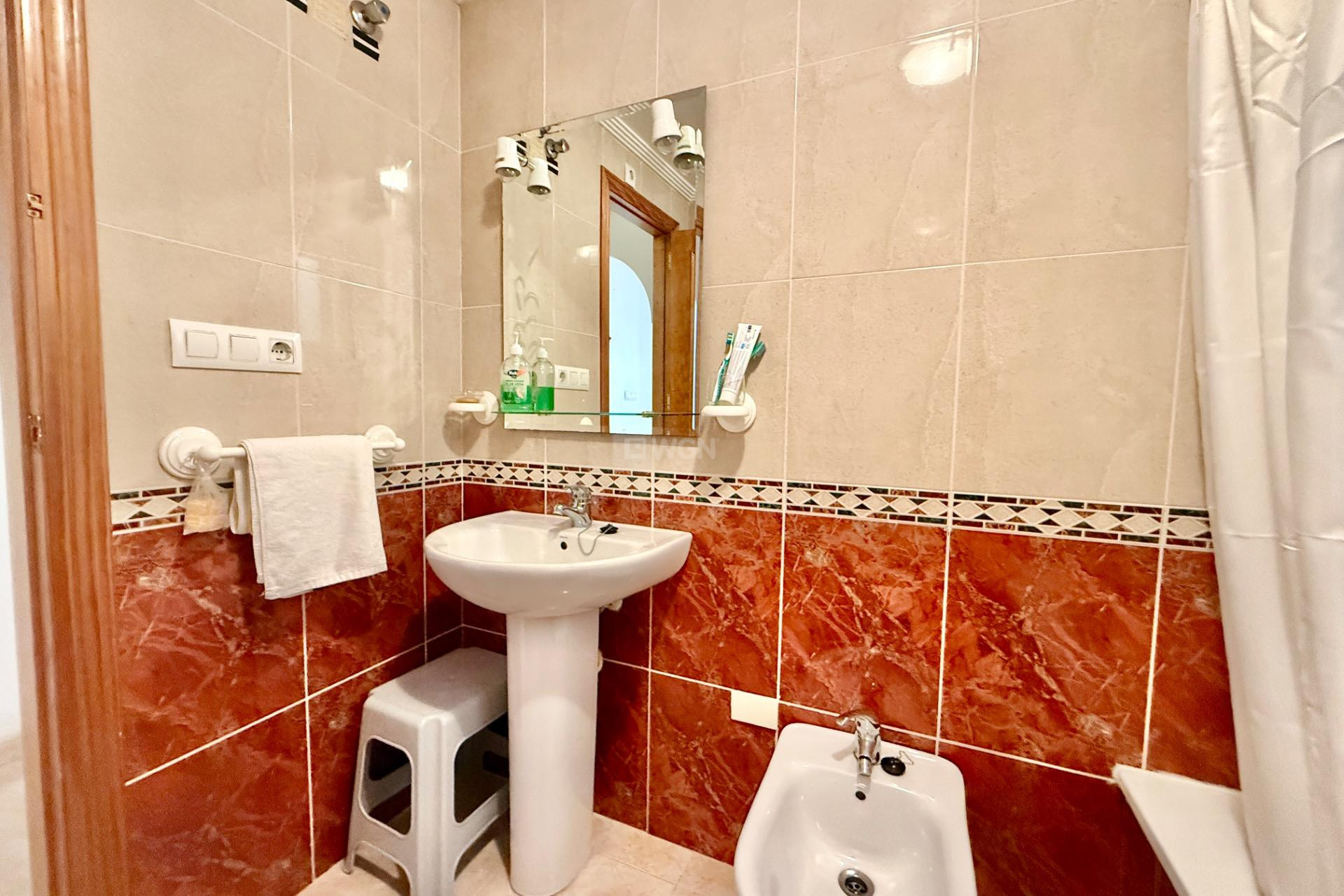 Resale - Apartment / flat - Torrevieja - Centro