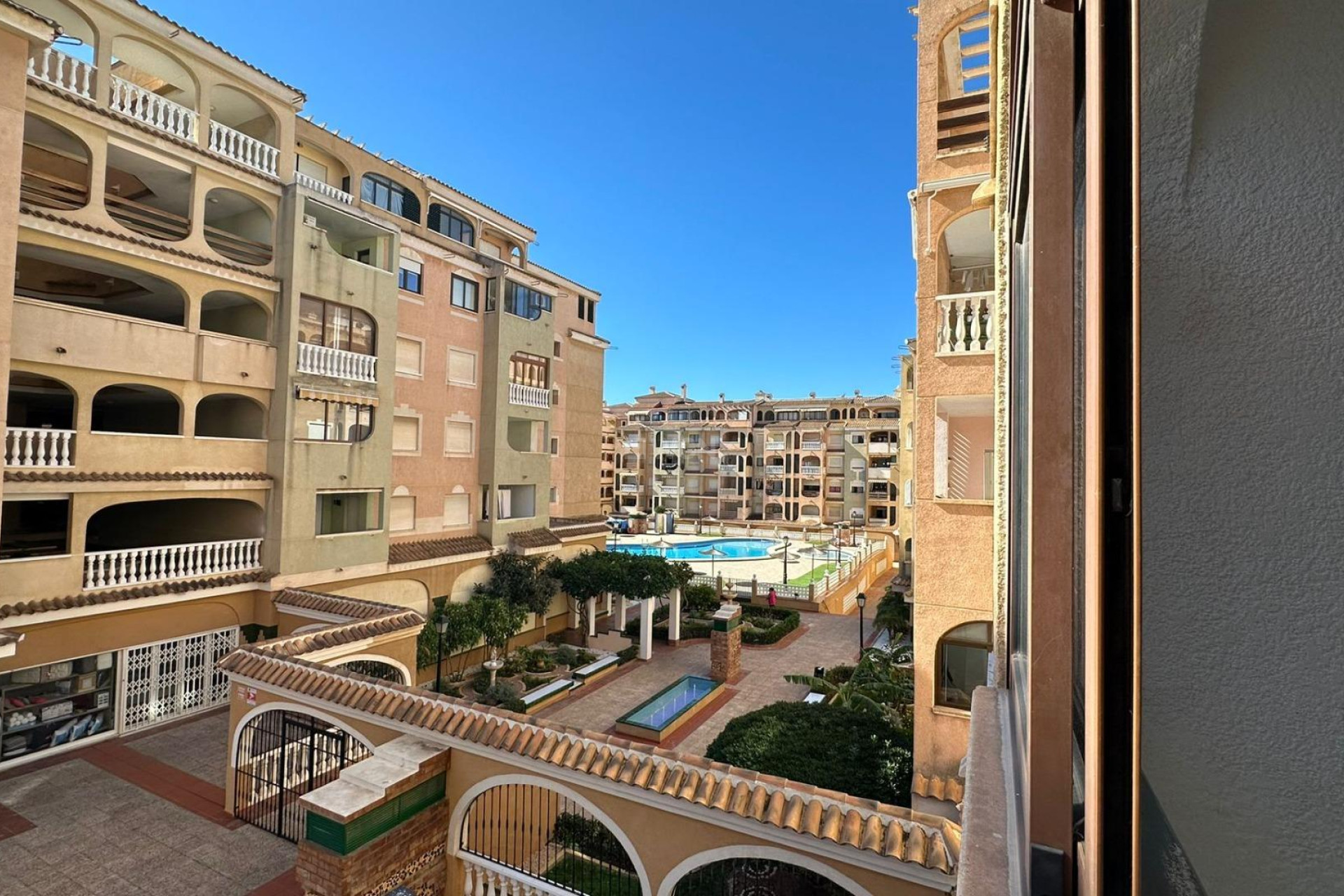 Resale - Apartment / flat - Torrevieja - Centro