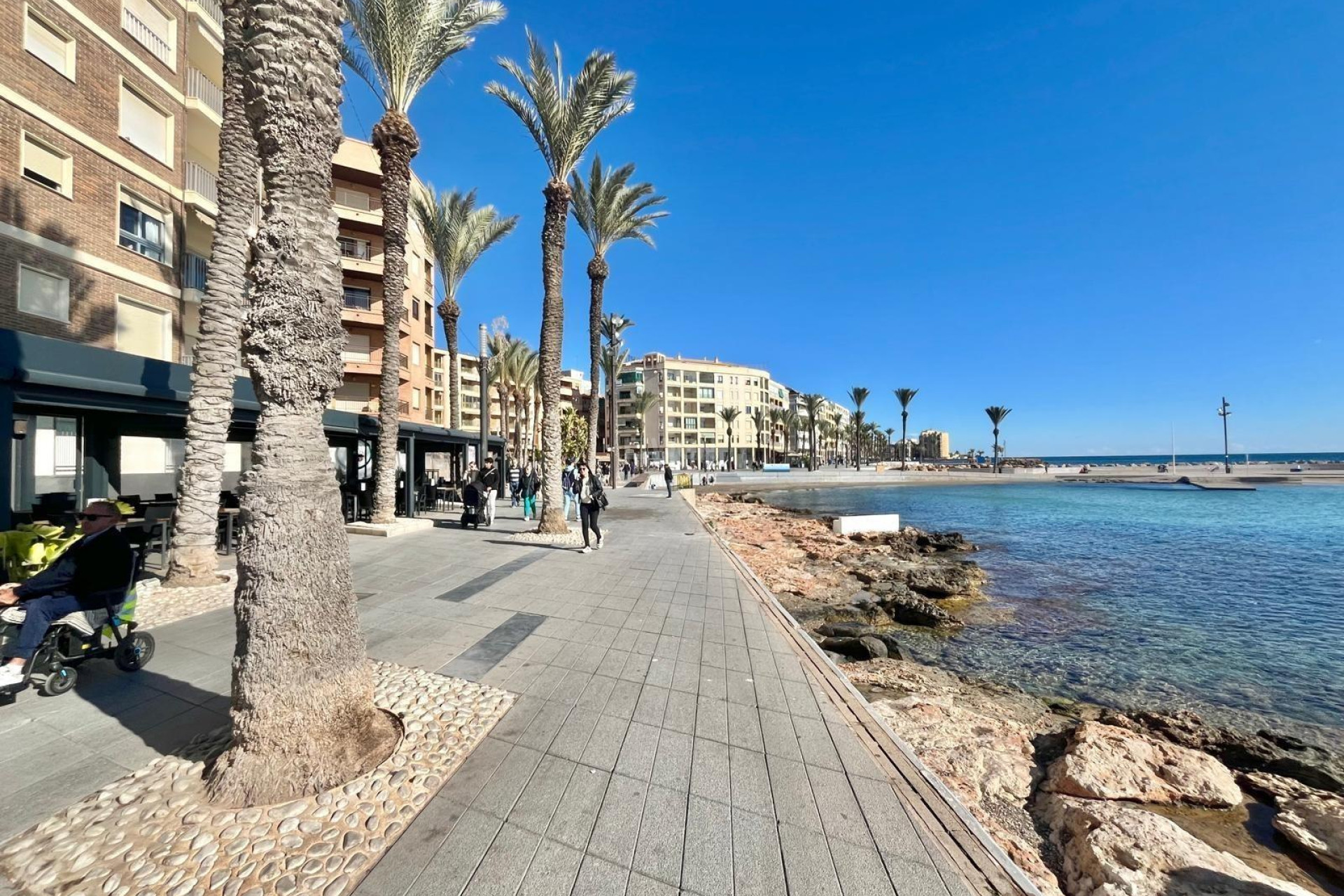 Resale - Apartment / flat - Torrevieja - Centro