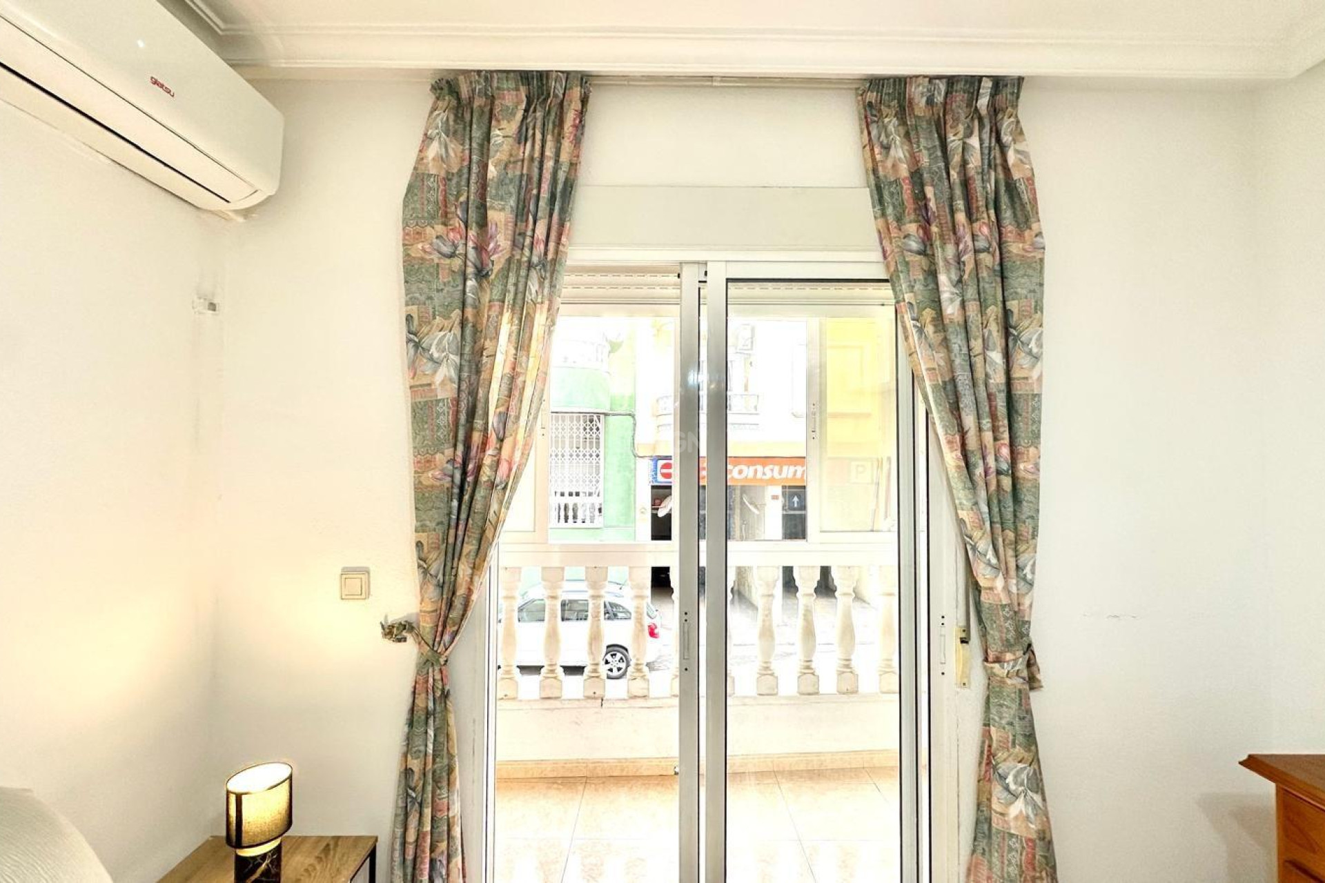 Resale - Apartment / flat - Torrevieja - Centro