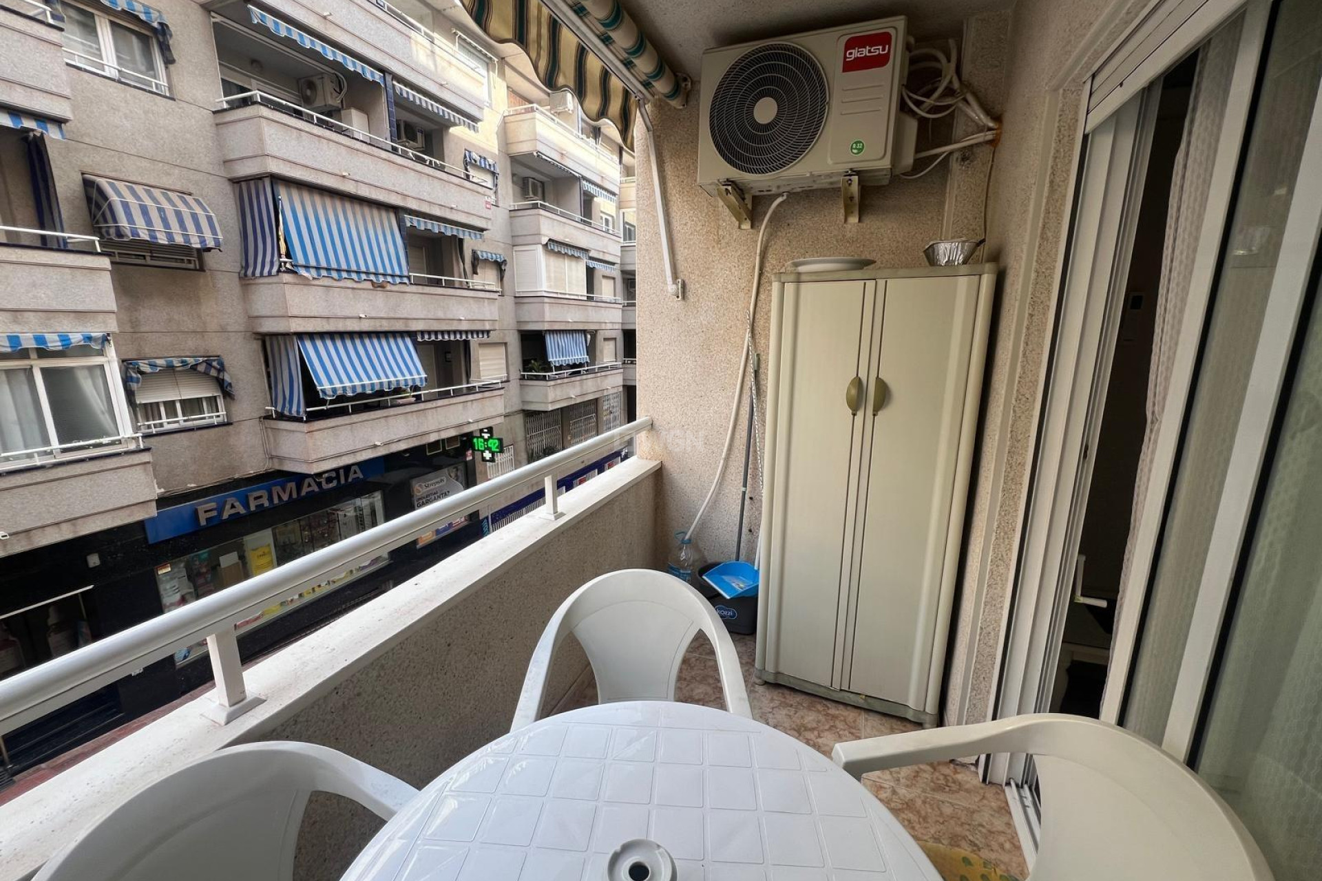 Resale - Apartment / flat - Torrevieja - Centro