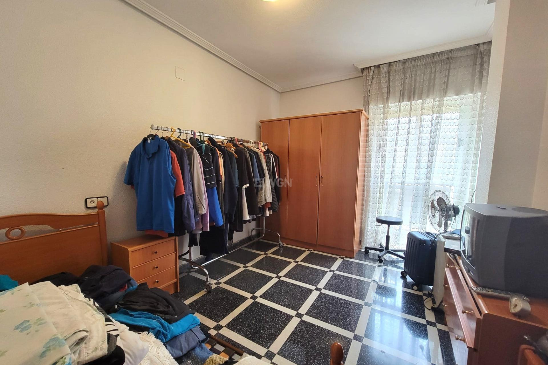 Resale - Apartment / flat - Torrevieja - Centro