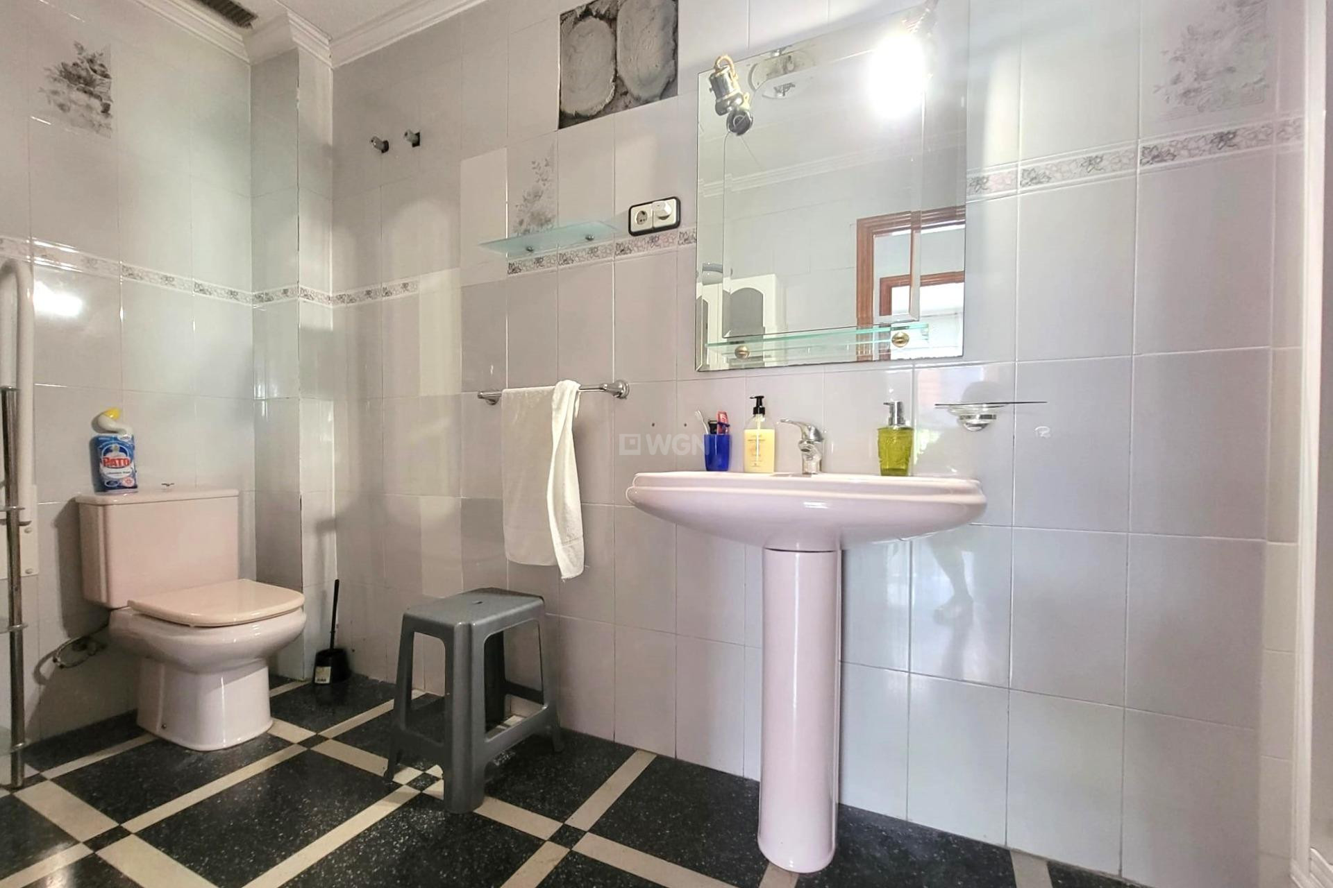 Resale - Apartment / flat - Torrevieja - Centro