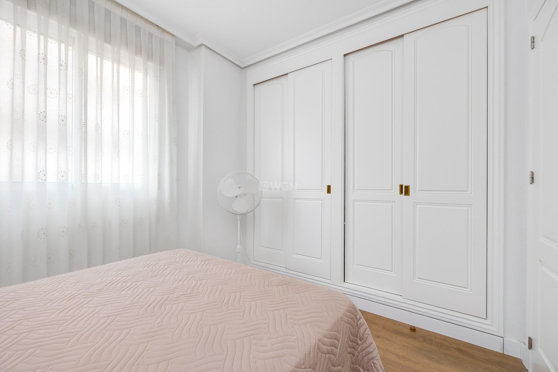 Resale - Apartment / flat - Torrevieja - Centro