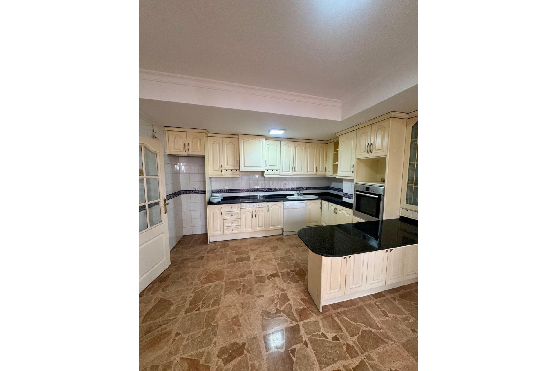 Resale - Apartment / flat - Torrevieja - Centro