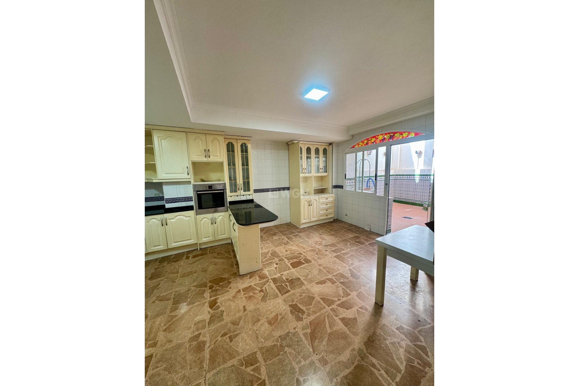 Resale - Apartment / flat - Torrevieja - Centro