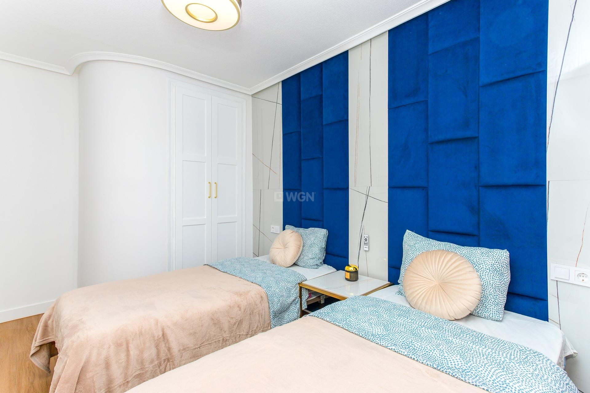 Resale - Apartment / flat - Torrevieja - Centro