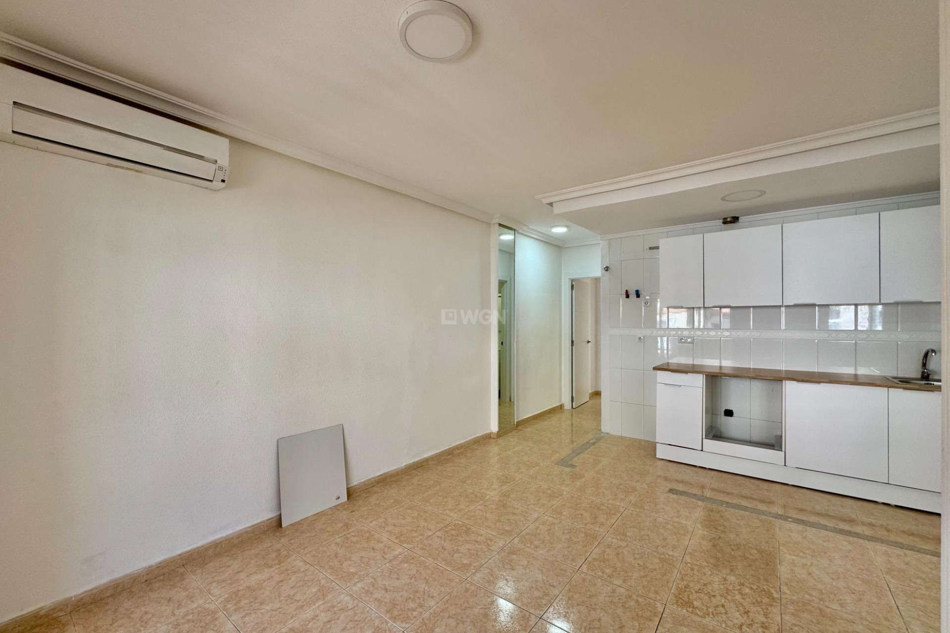 Resale - Apartment / flat - Torrevieja - Centro