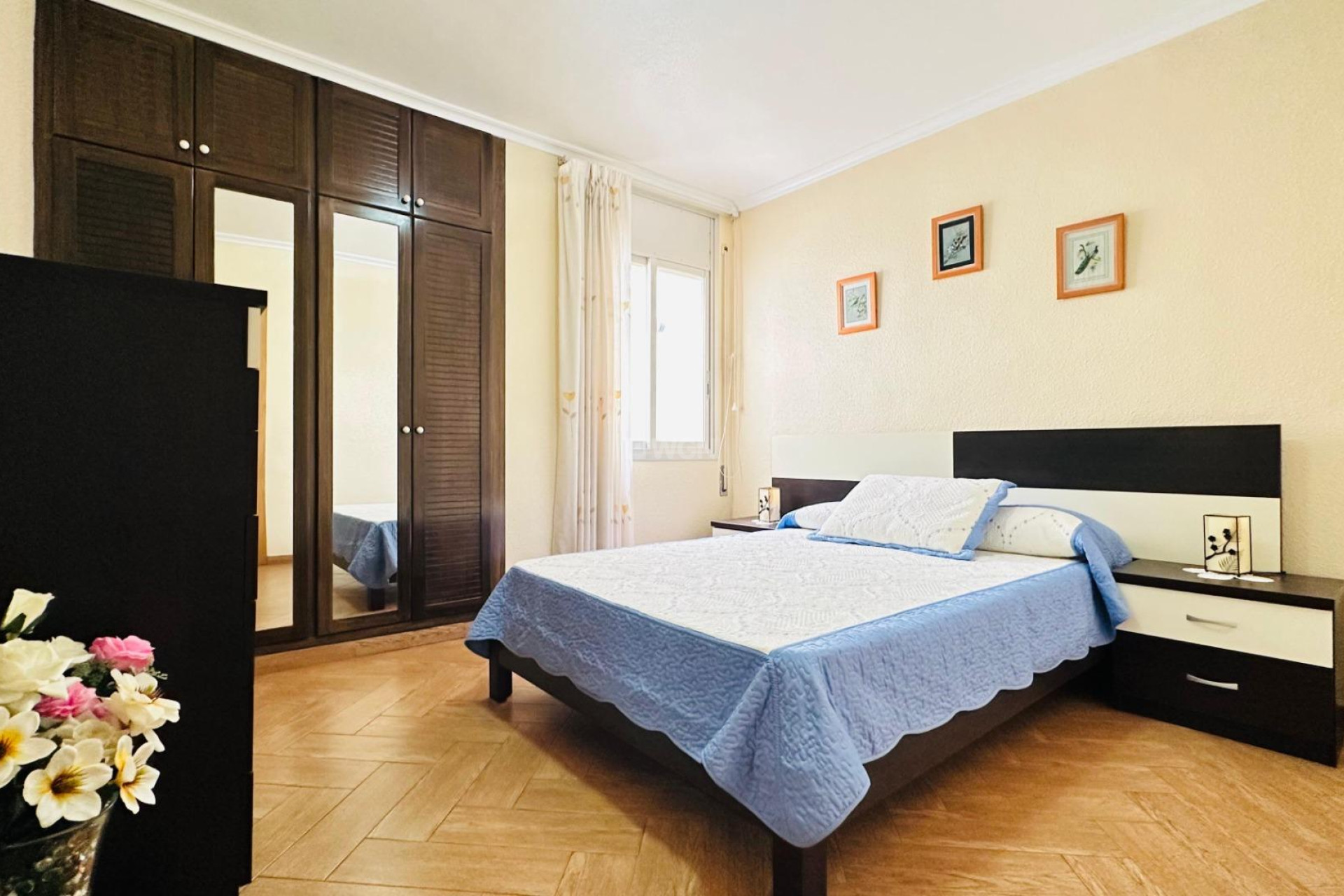 Resale - Apartment / flat - Torrevieja - Centro