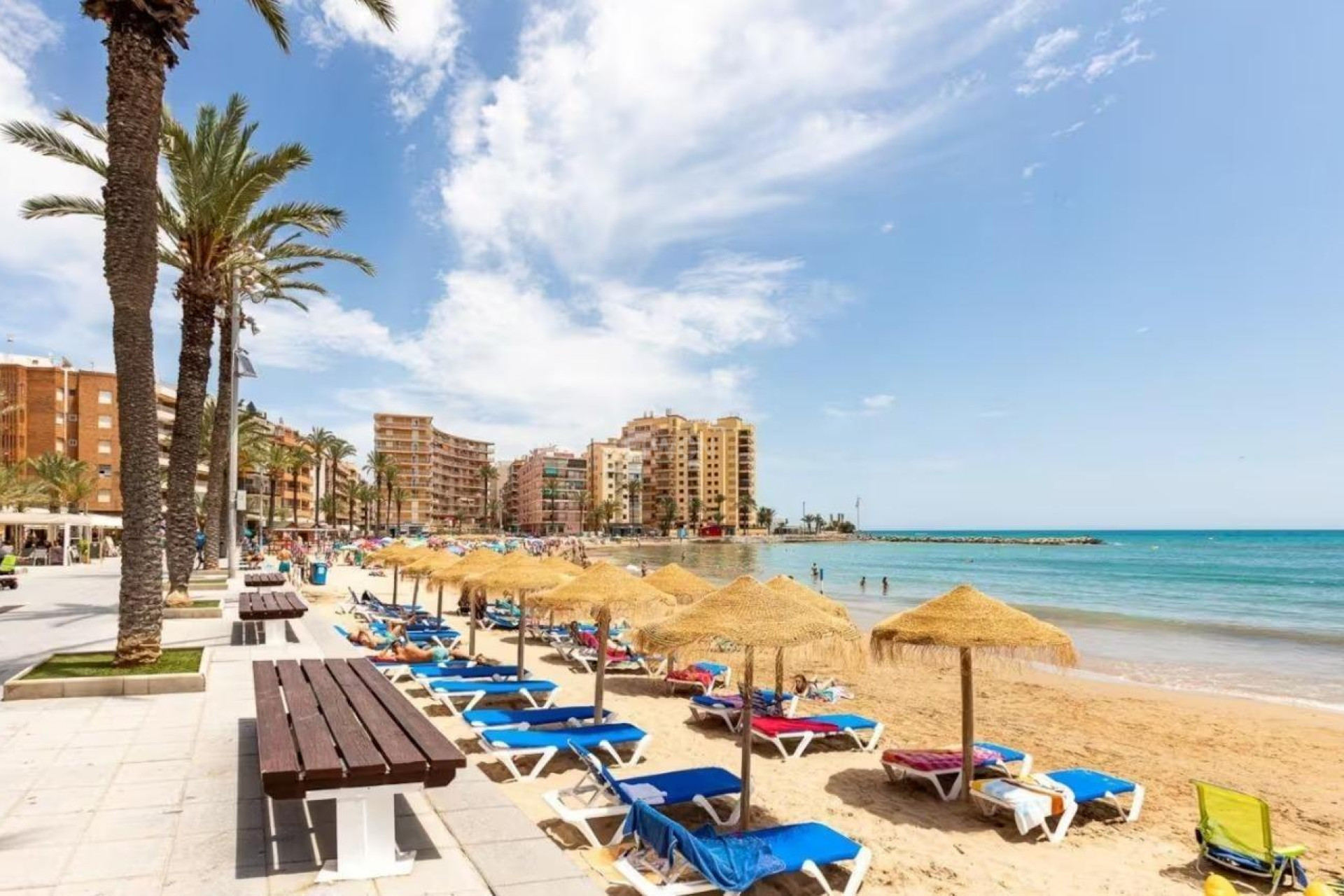 Resale - Apartment / flat - Torrevieja - Centro