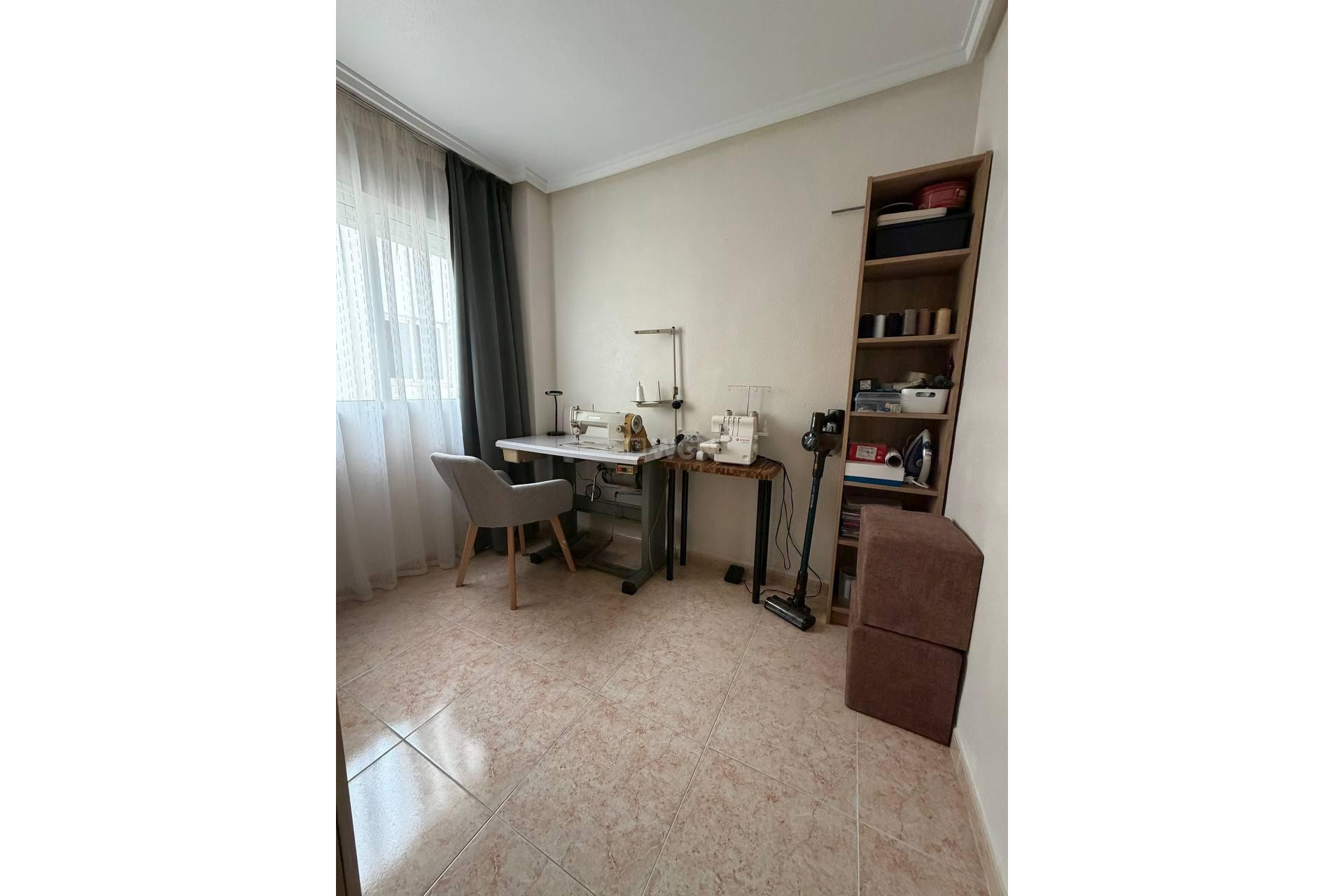 Resale - Apartment / flat - Torrevieja - Centro
