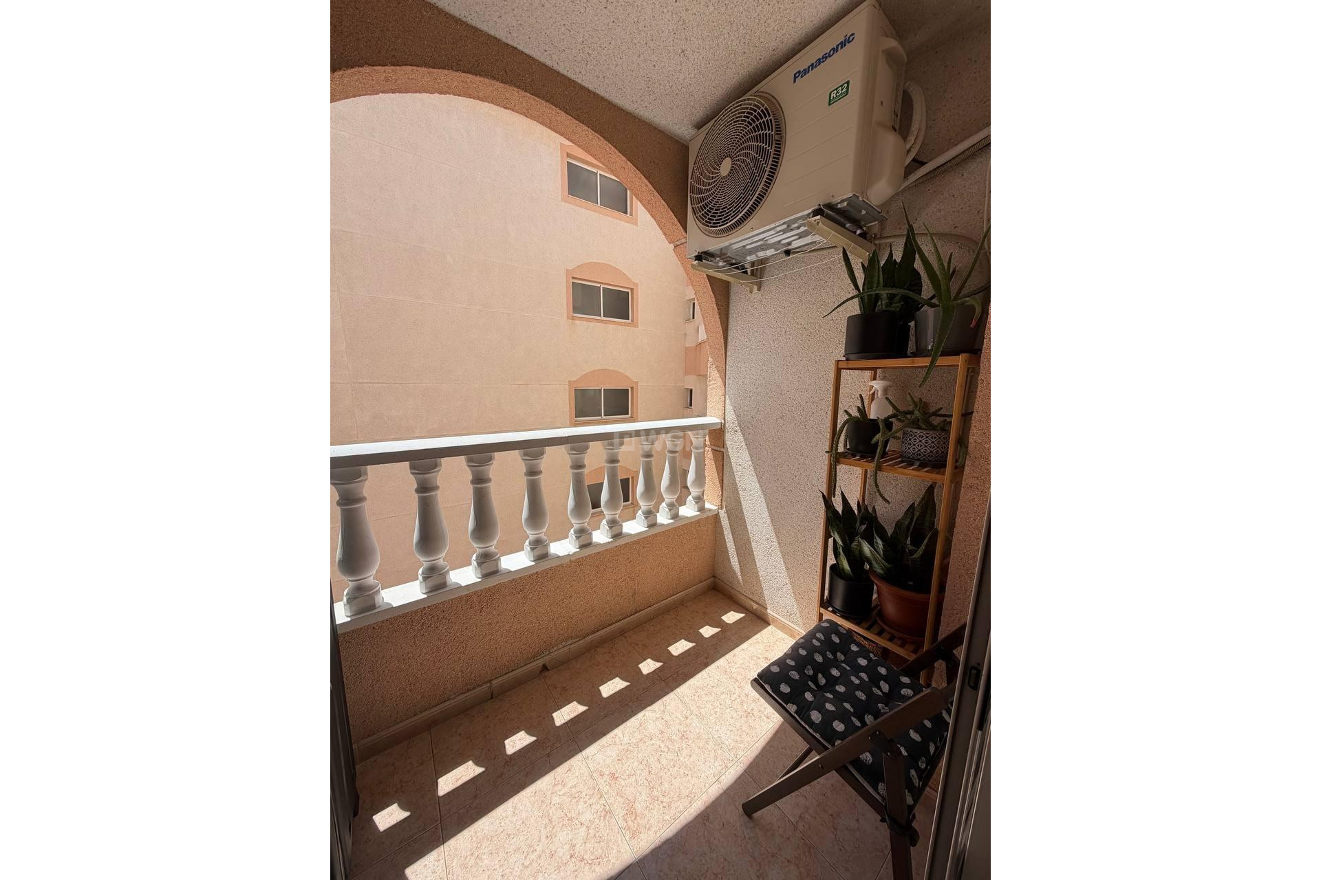 Resale - Apartment / flat - Torrevieja - Centro