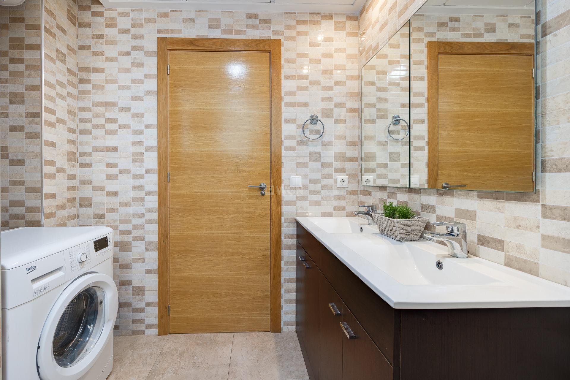 Resale - Apartment / flat - Torrevieja - Centro