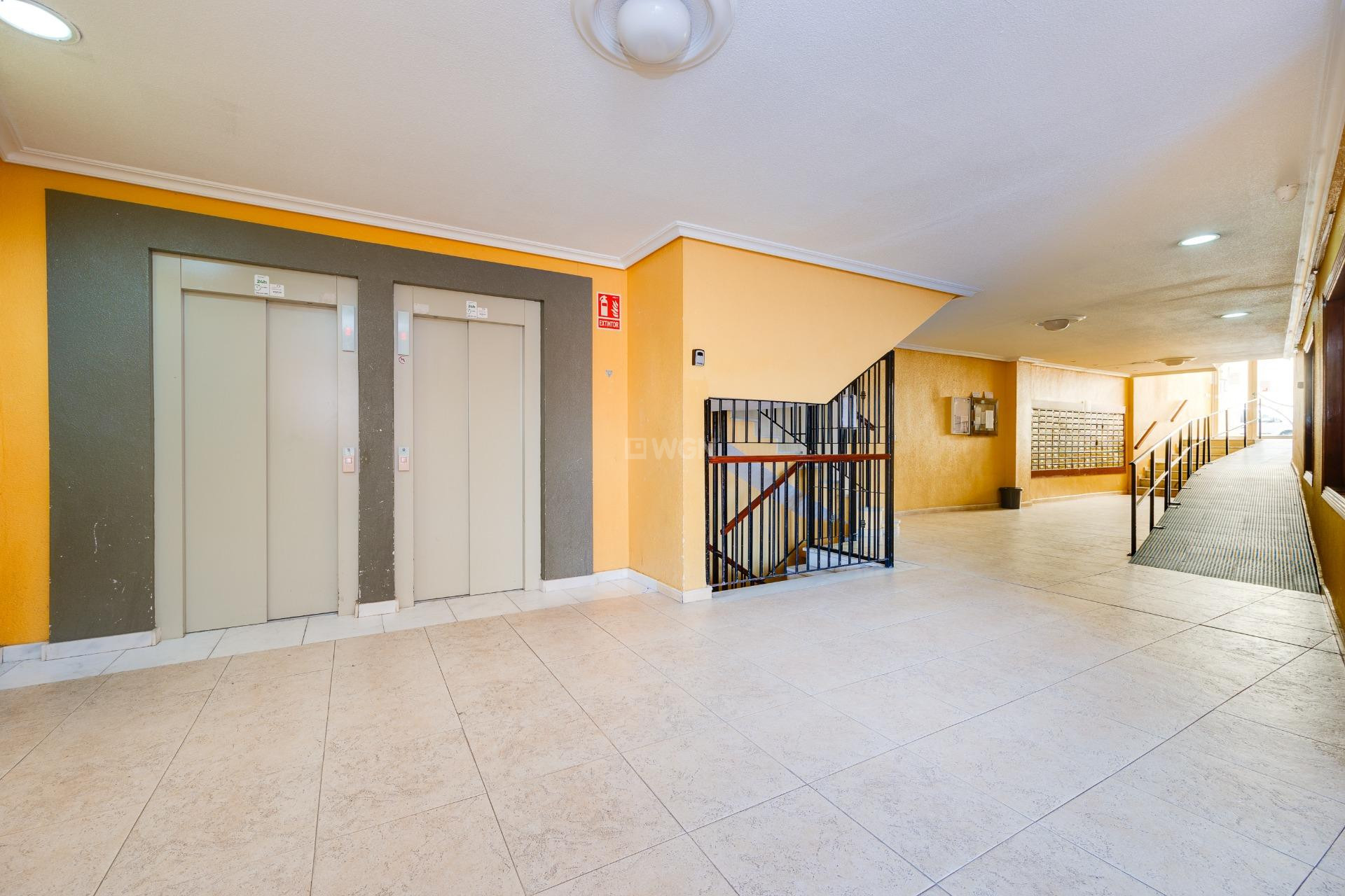 Resale - Apartment / flat - Torrevieja - Centro