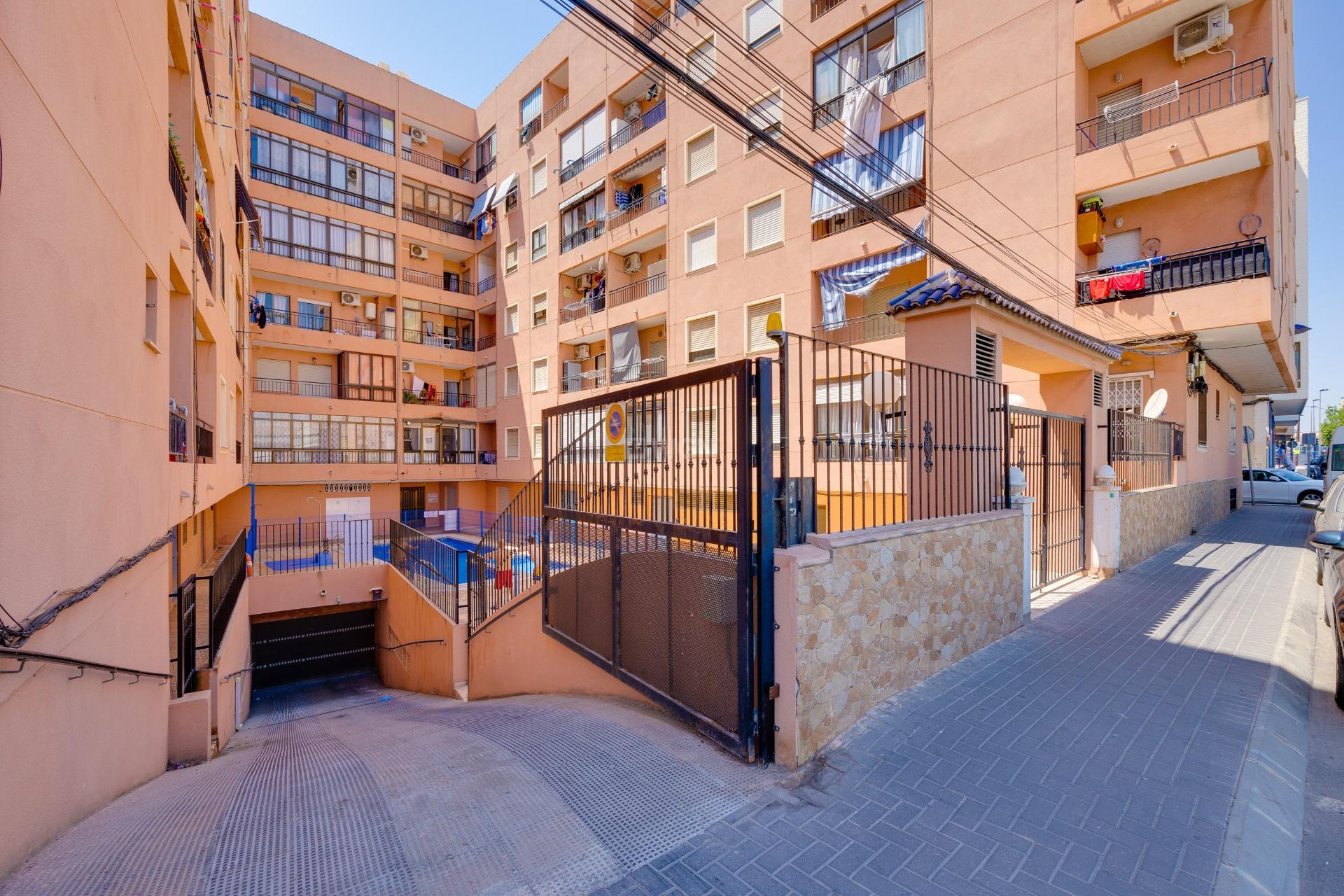 Resale - Apartment / flat - Torrevieja - Centro