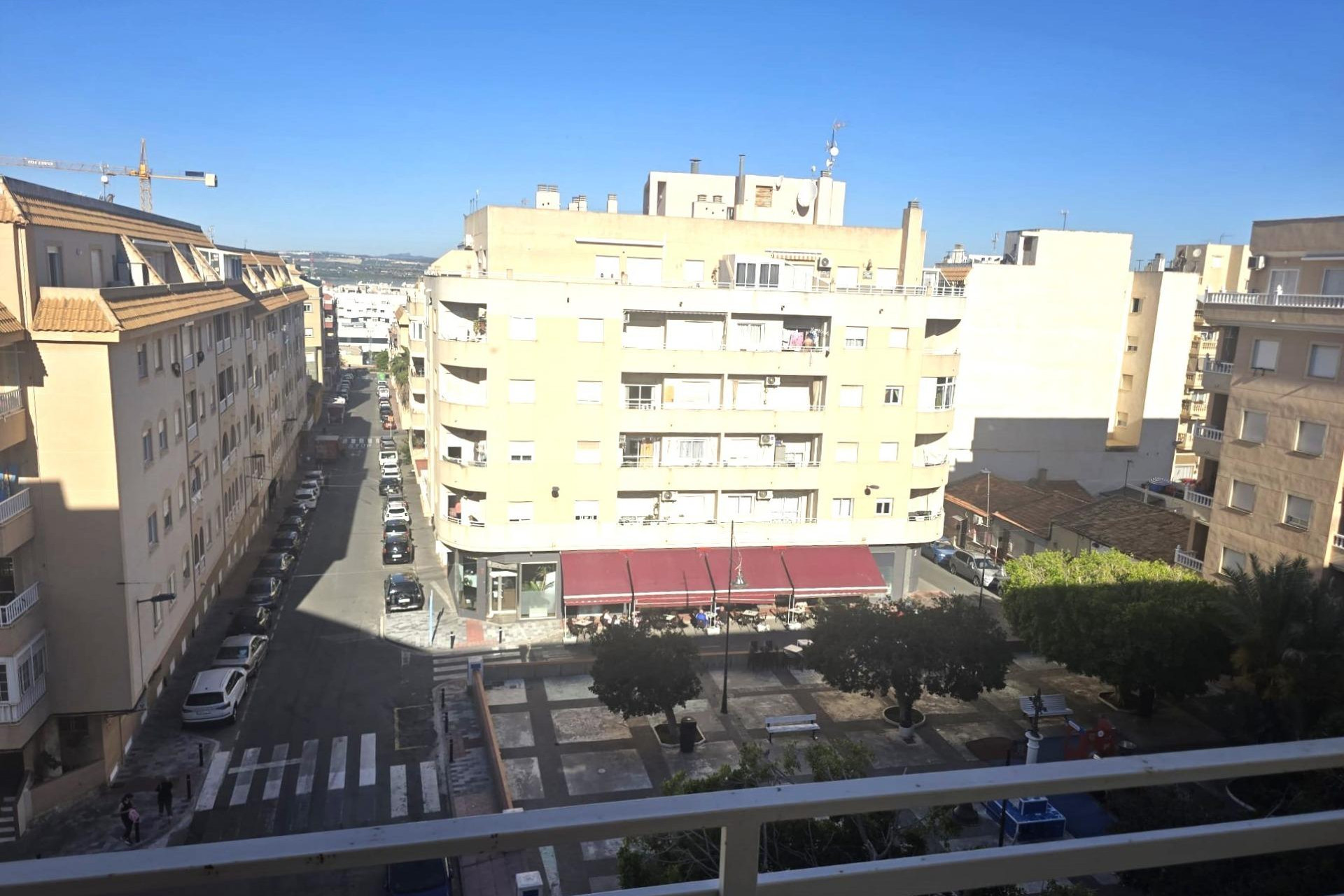 Resale - Apartment / flat - Torrevieja - Centro