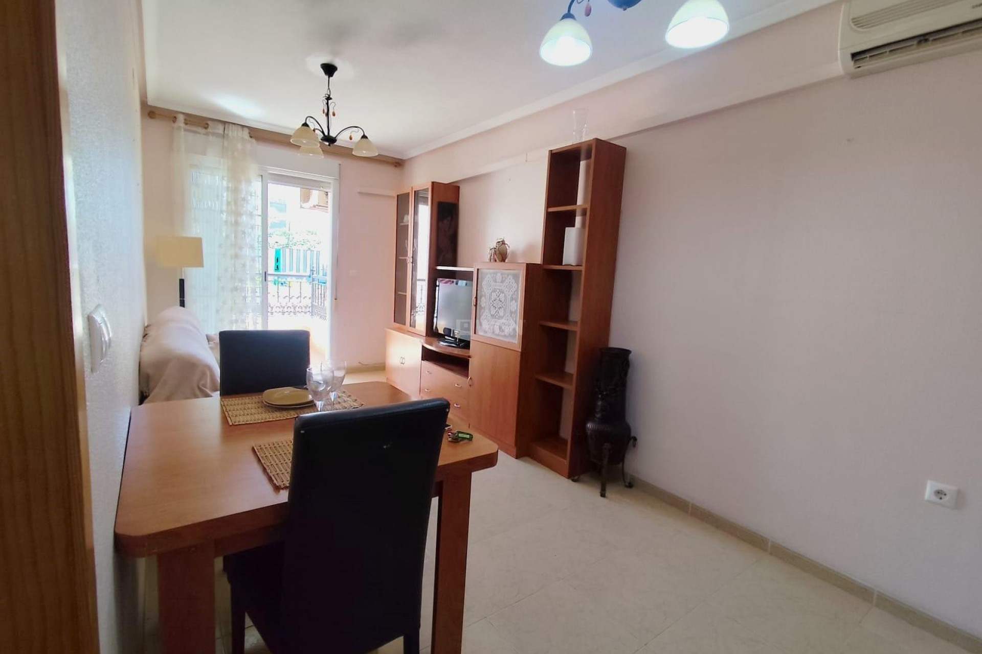 Resale - Apartment / flat - Torrevieja - Centro