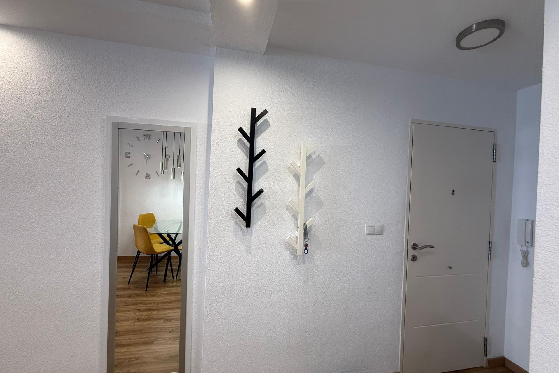 Resale - Apartment / flat - Torrevieja - Centro