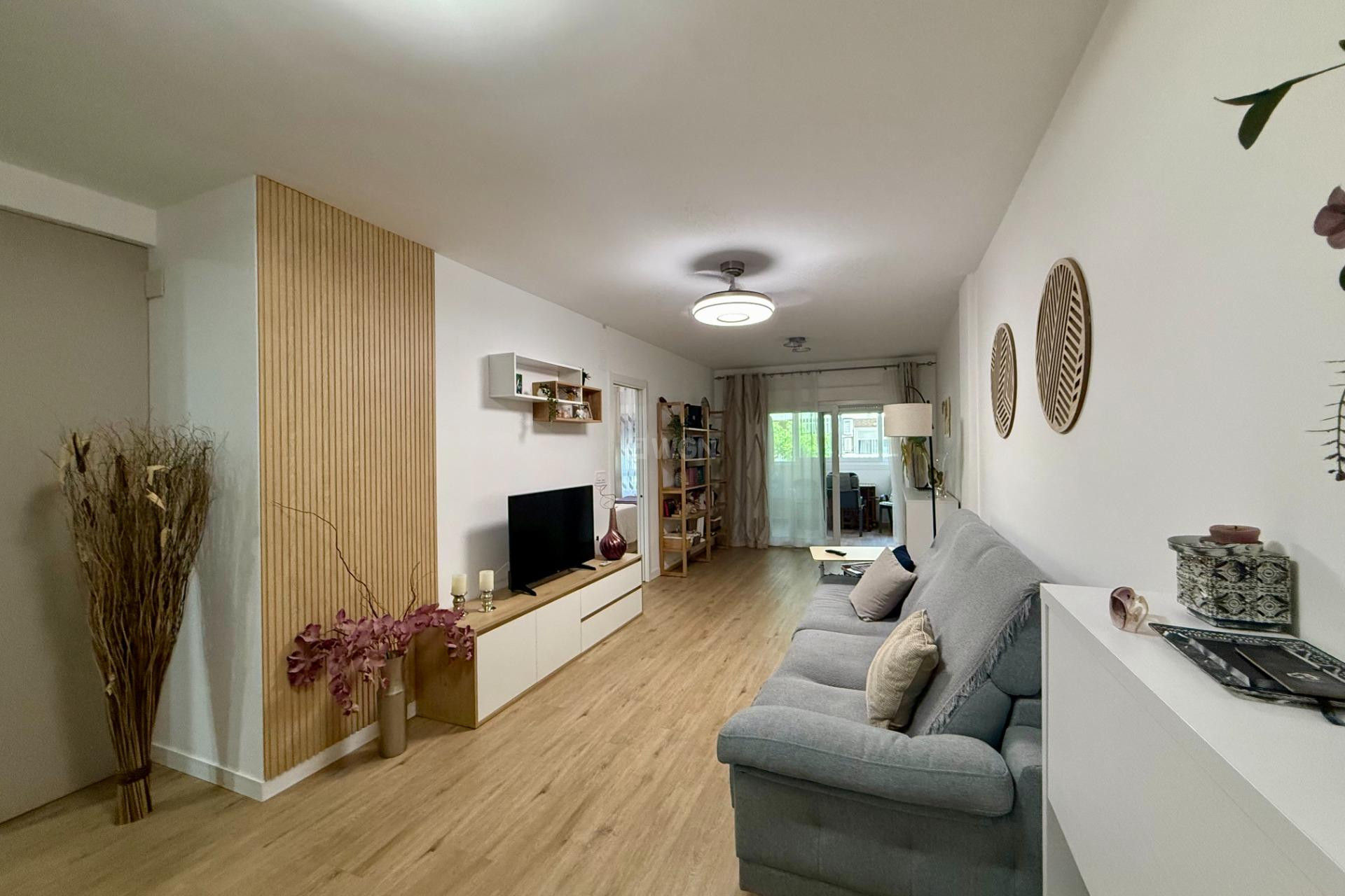 Resale - Apartment / flat - Torrevieja - Centro