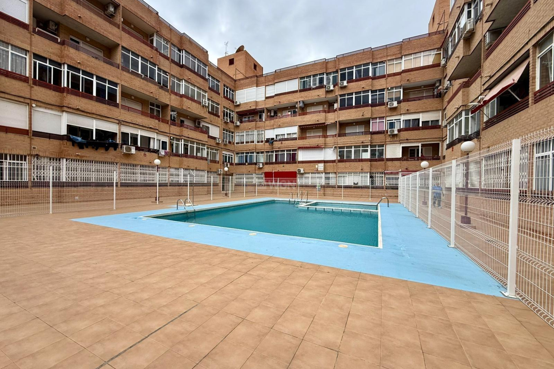 Resale - Apartment / flat - Torrevieja - Centro