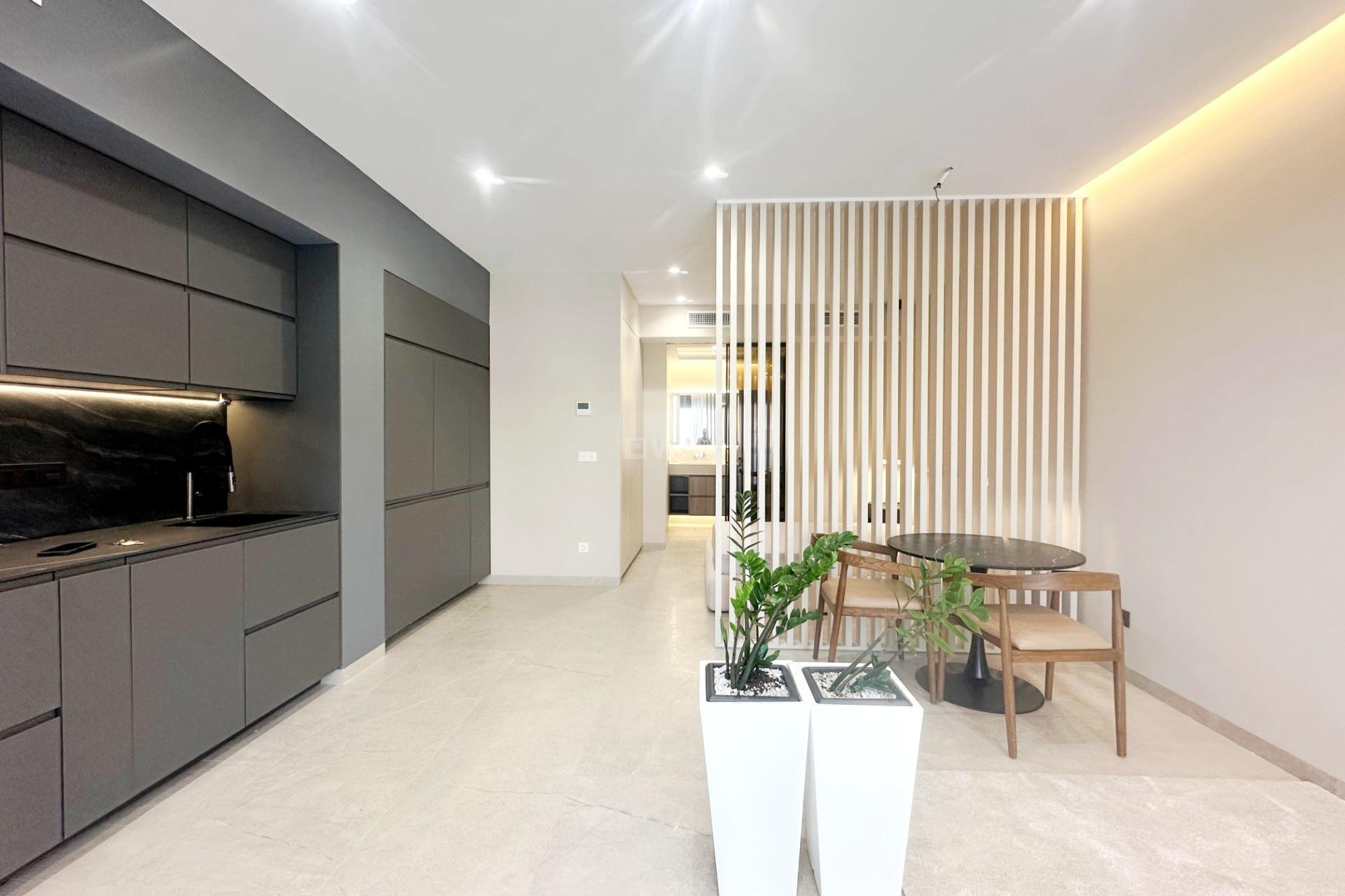 Resale - Apartment / flat - Torrevieja - Centro