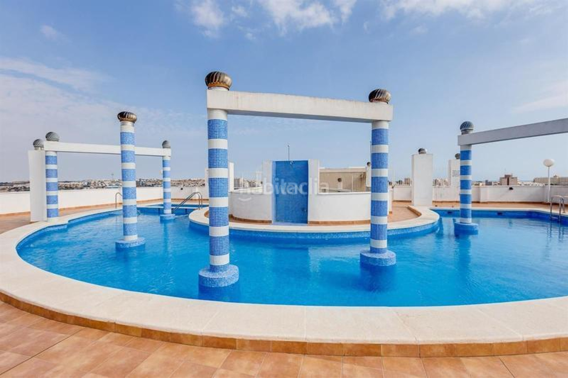 Resale - Apartment / flat - Torrevieja - CORTES VALENCIANAS