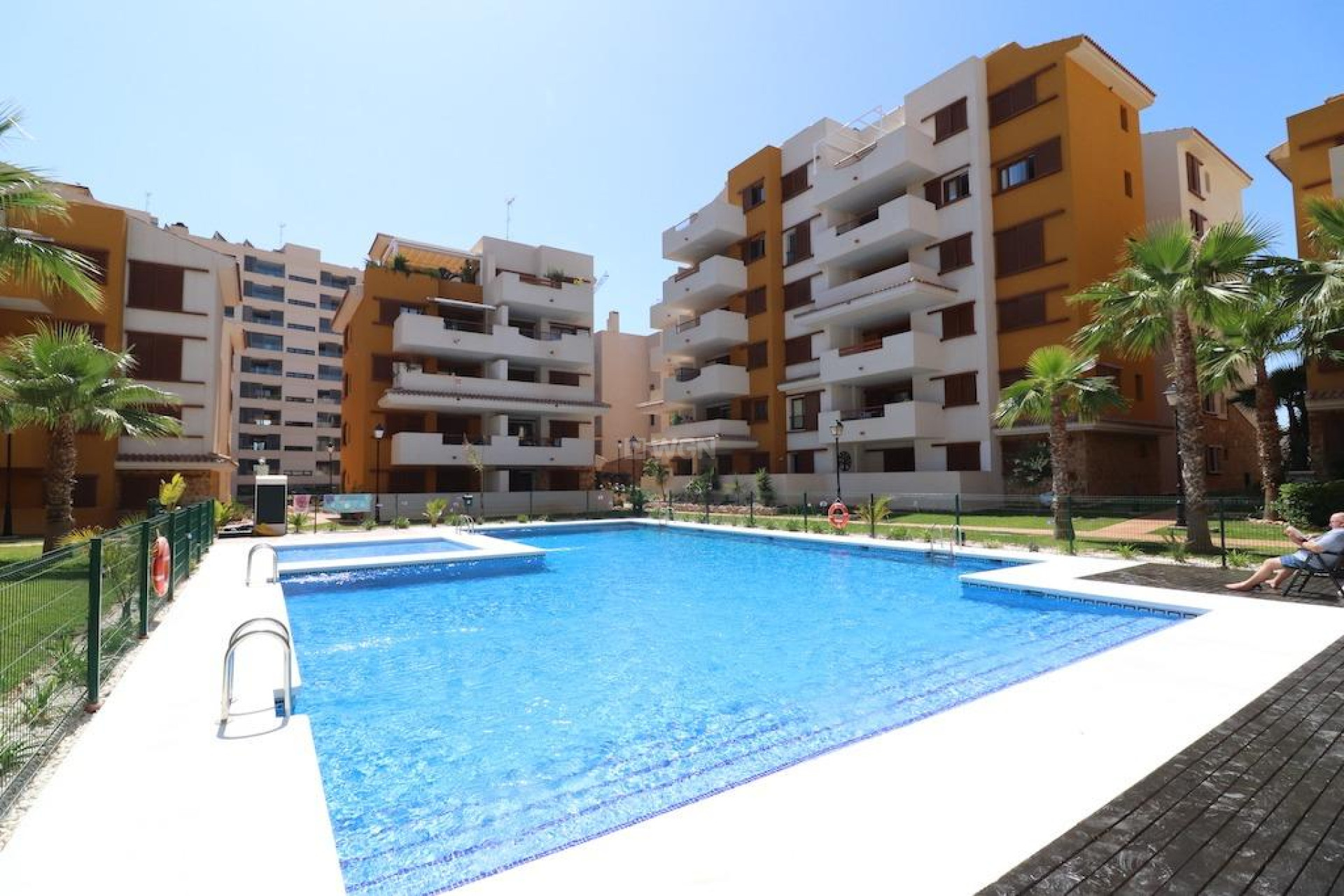 Resale - Apartment / flat - Torrevieja - Costa Blanca