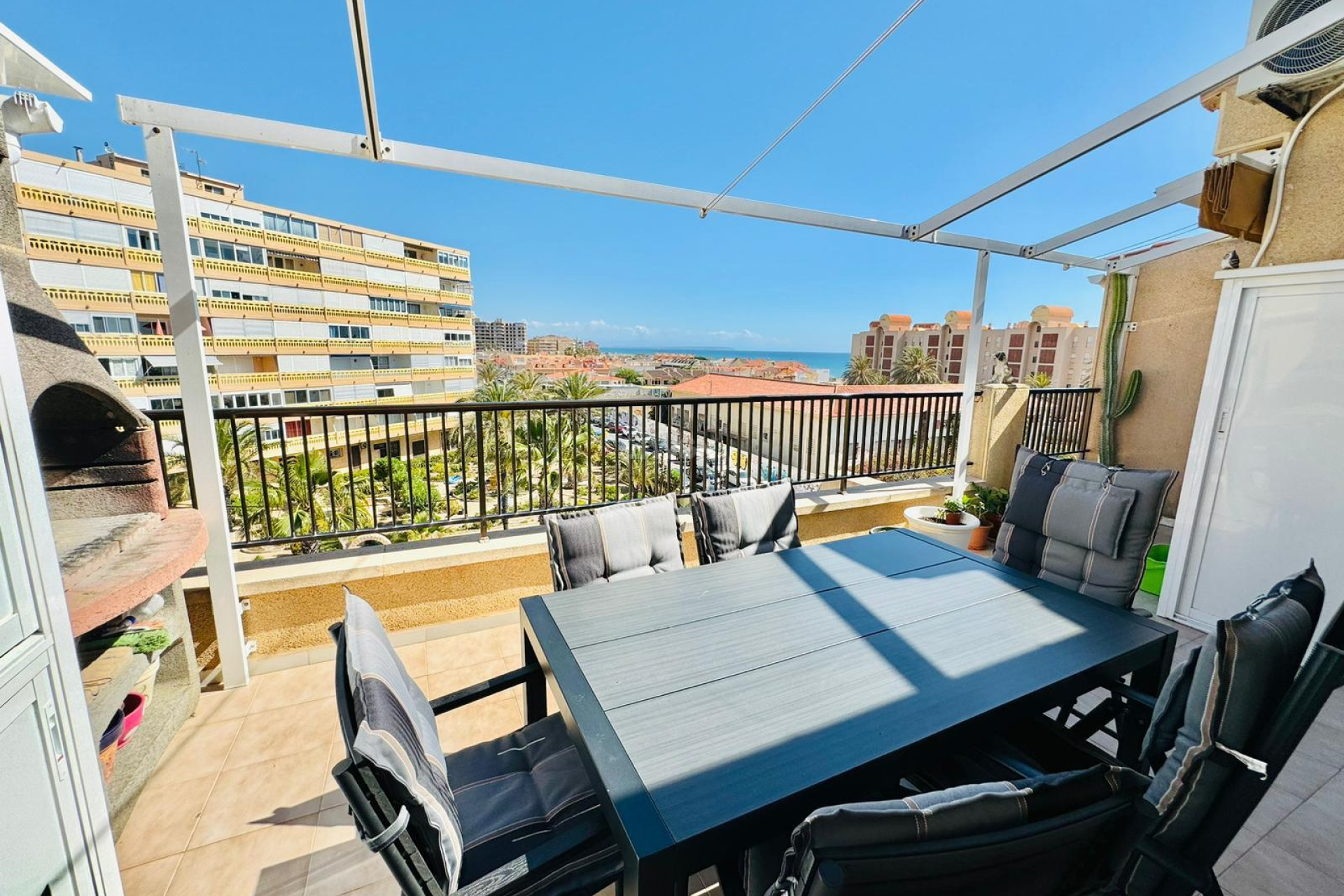 Resale - Apartment / flat - Torrevieja - Costa Blanca