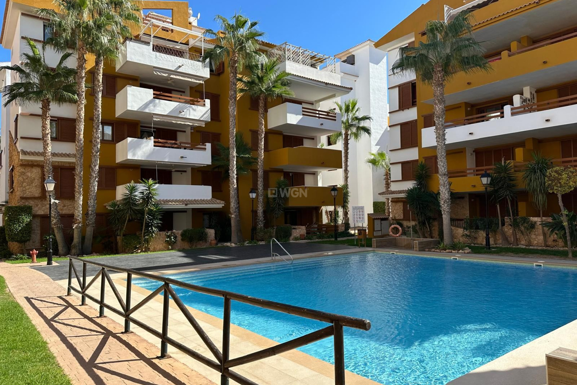 Resale - Apartment / flat - Torrevieja - Costa Blanca