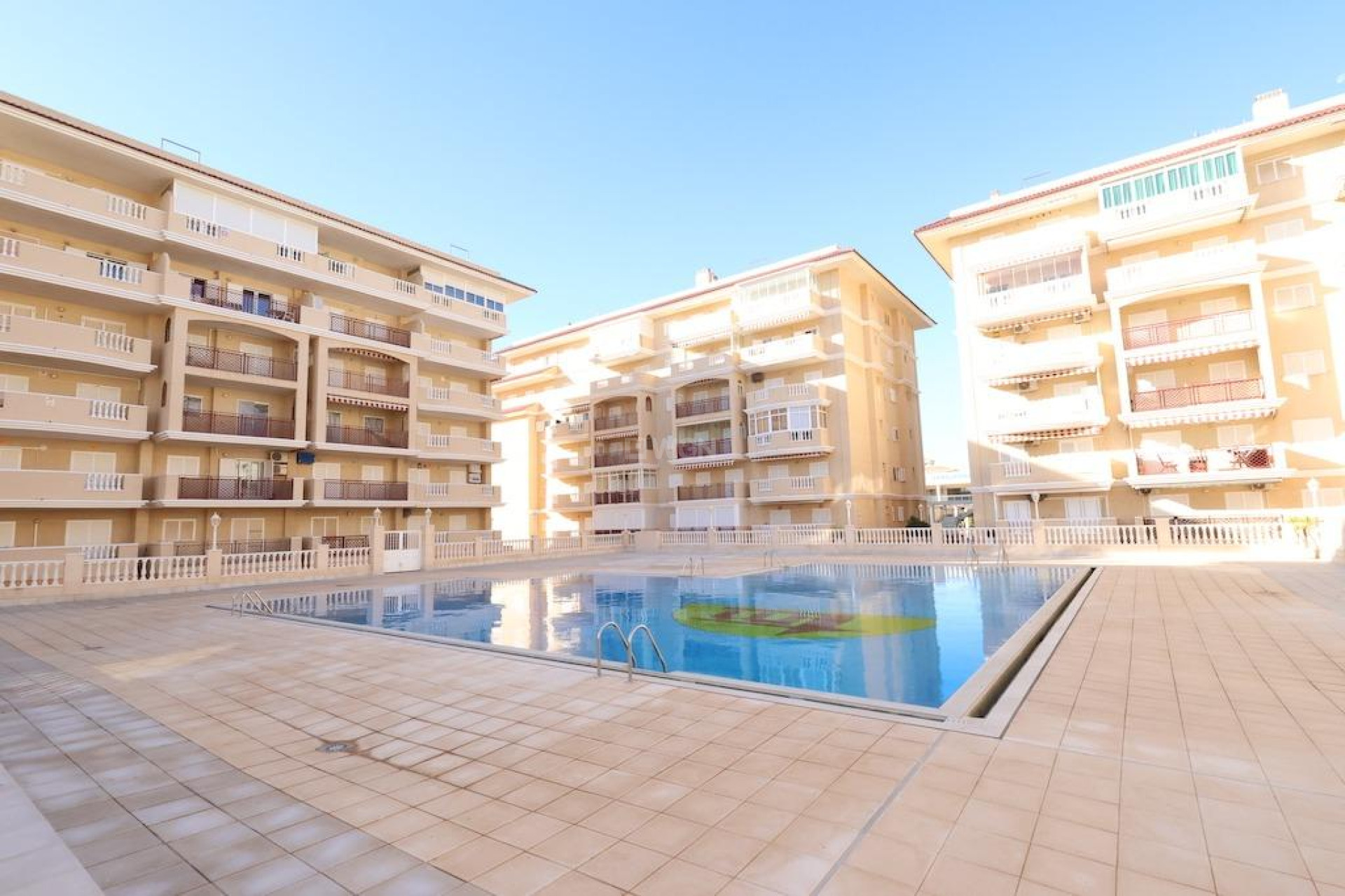 Resale - Apartment / flat - Torrevieja - Costa Blanca