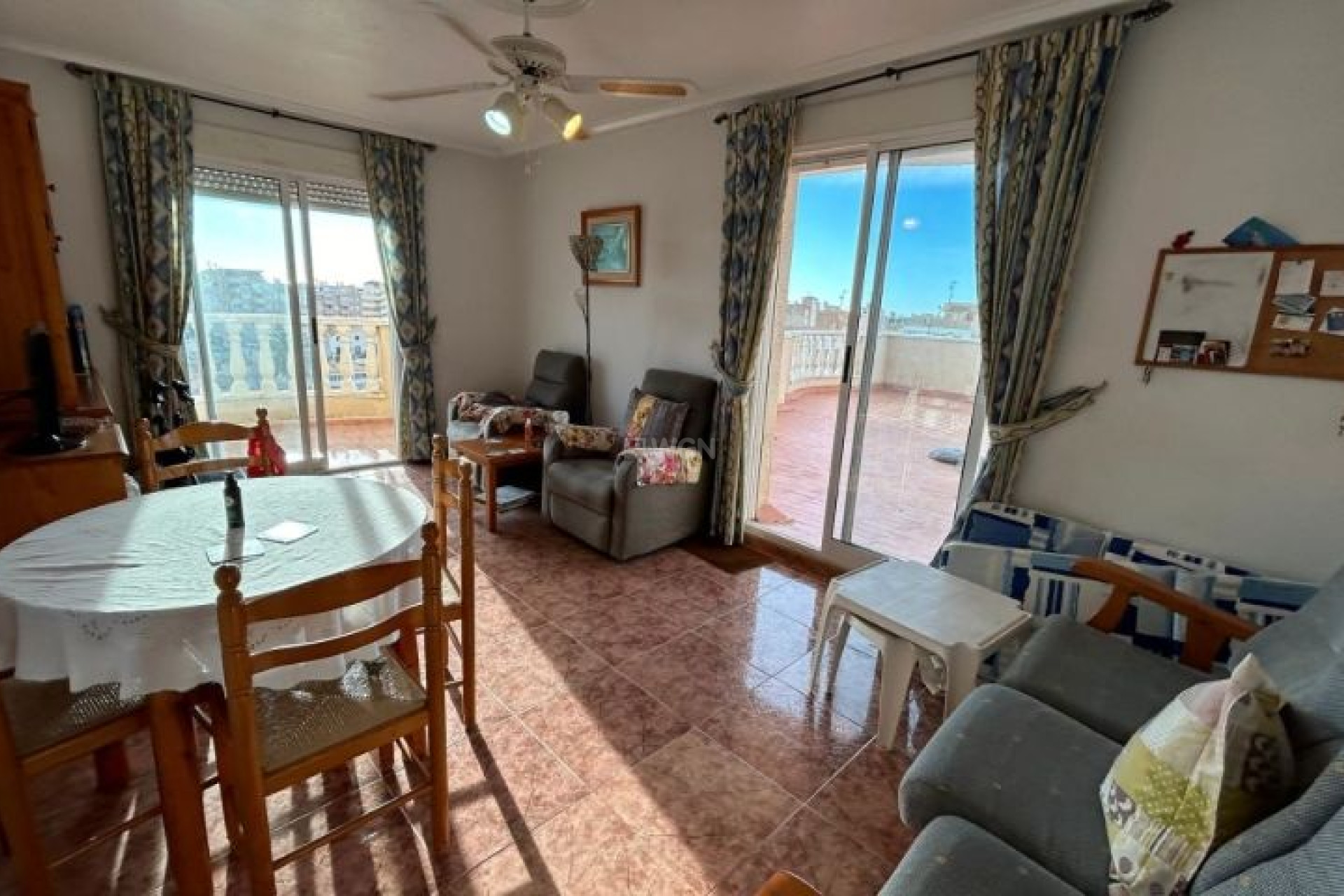 Resale - Apartment / flat - Torrevieja - Costa Blanca